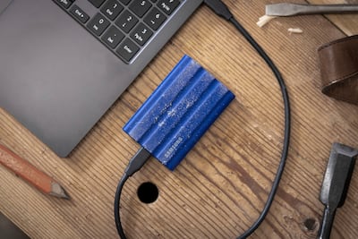 Samsung T7 Shield 1TB External USB 3.2 Gen 2 Rugged SSD IP65 Water Samsung T7 Shield 1TB External USB 3.2 Gen 2 Rugged SSD IP65 Water