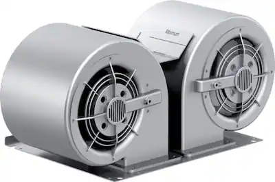 Front. Thermador - 1000 CFM Integral Blower - Silver.