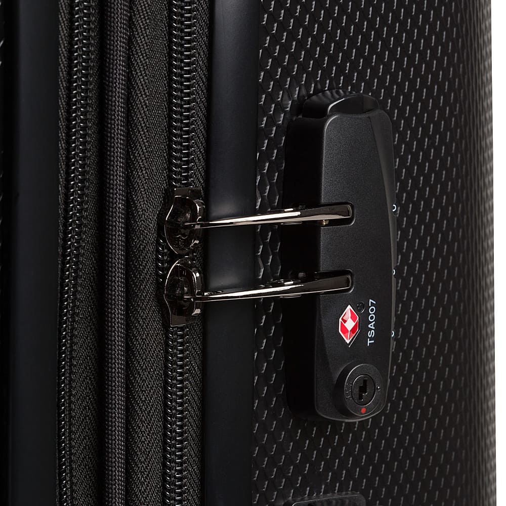 Angle. SwissGear - Energie 28" Expandable Spinner Suitcase - Black.