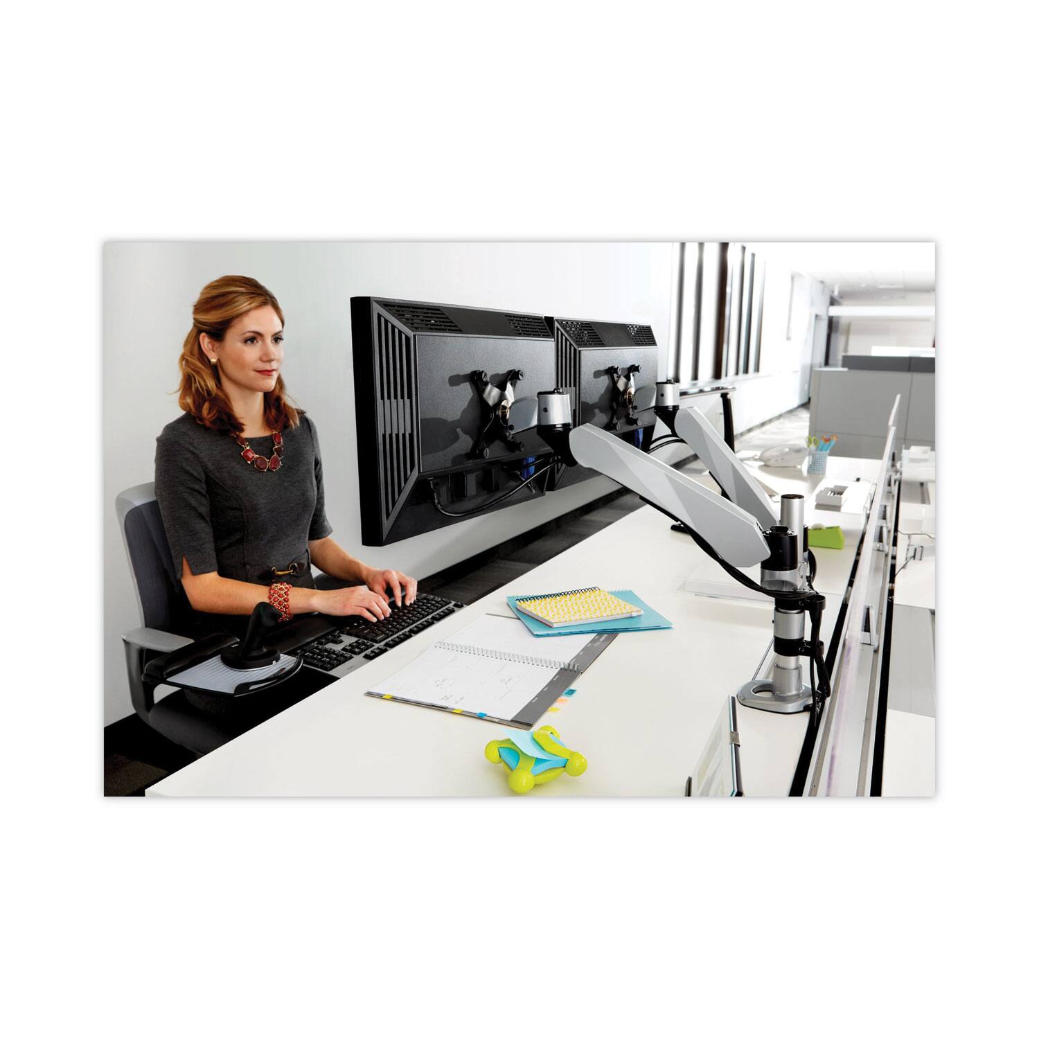 Alt View 5. 3M - MA265S Easy-Adjust Desk Dual Arm Mount for 27 in. Monitors - Silver.