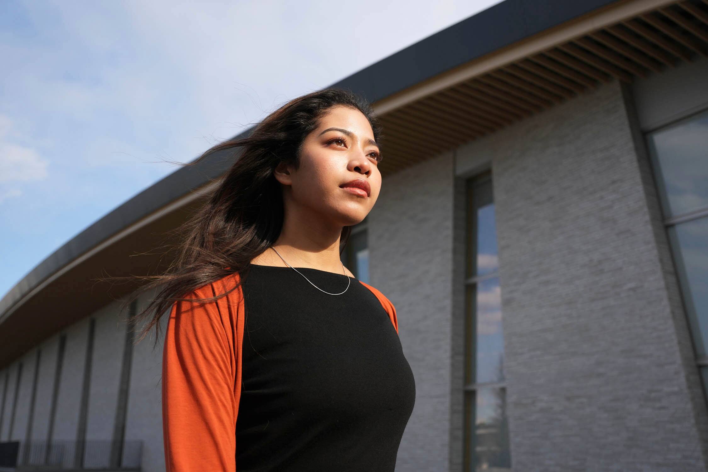 Alt View 23. Sony - Alpha FE PZ 16-35mm F4 G full-frame constant-aperture wide-angle power zoom G Lens - Black.