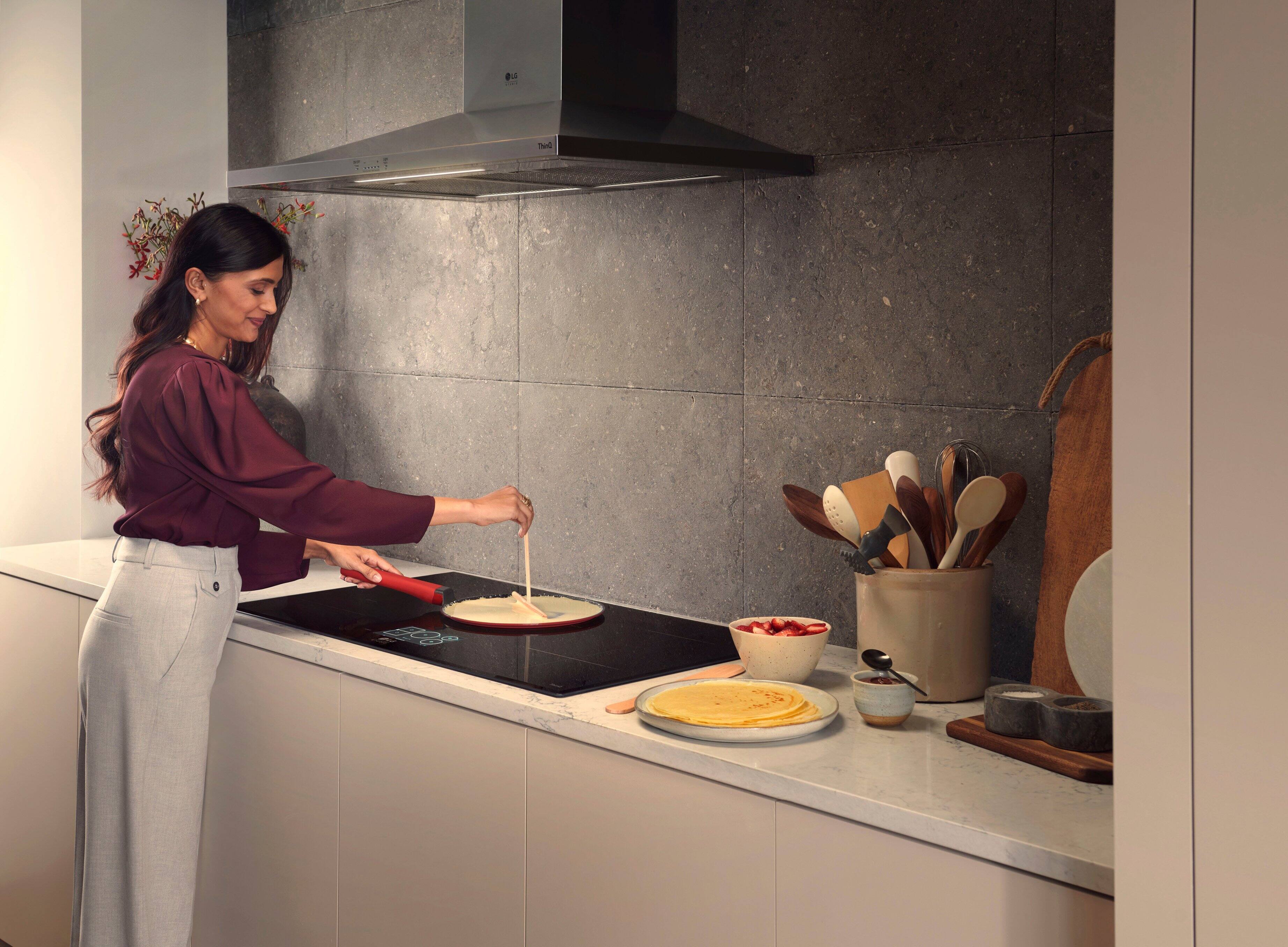 Alt View 22. LG - STUDIO 36" Smart Built-in Electric Induction Cooktop with 5 Elements and Flex Cooking Zone - Black.