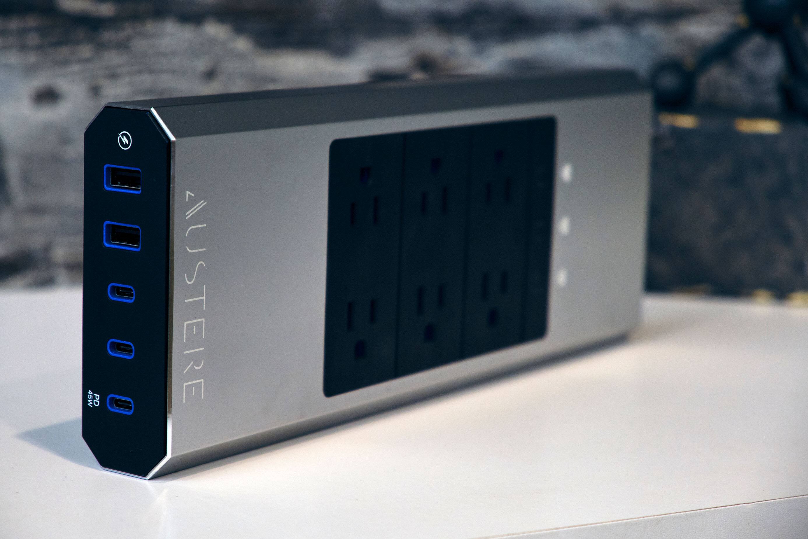 Best Buy Austere V Series Power 8 Outlet/Omniport USB 3000 Joules