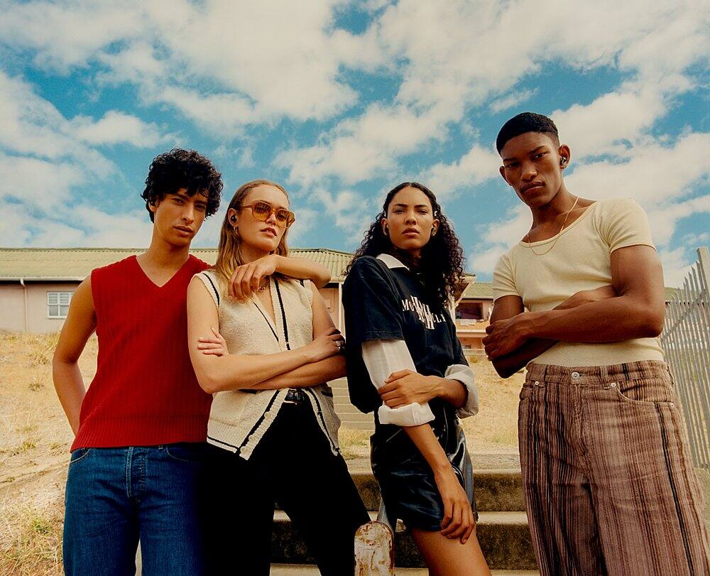 Alt View 27. Marshall - Marhsall Motif A.N.C. Truewireless Headphone - Black.