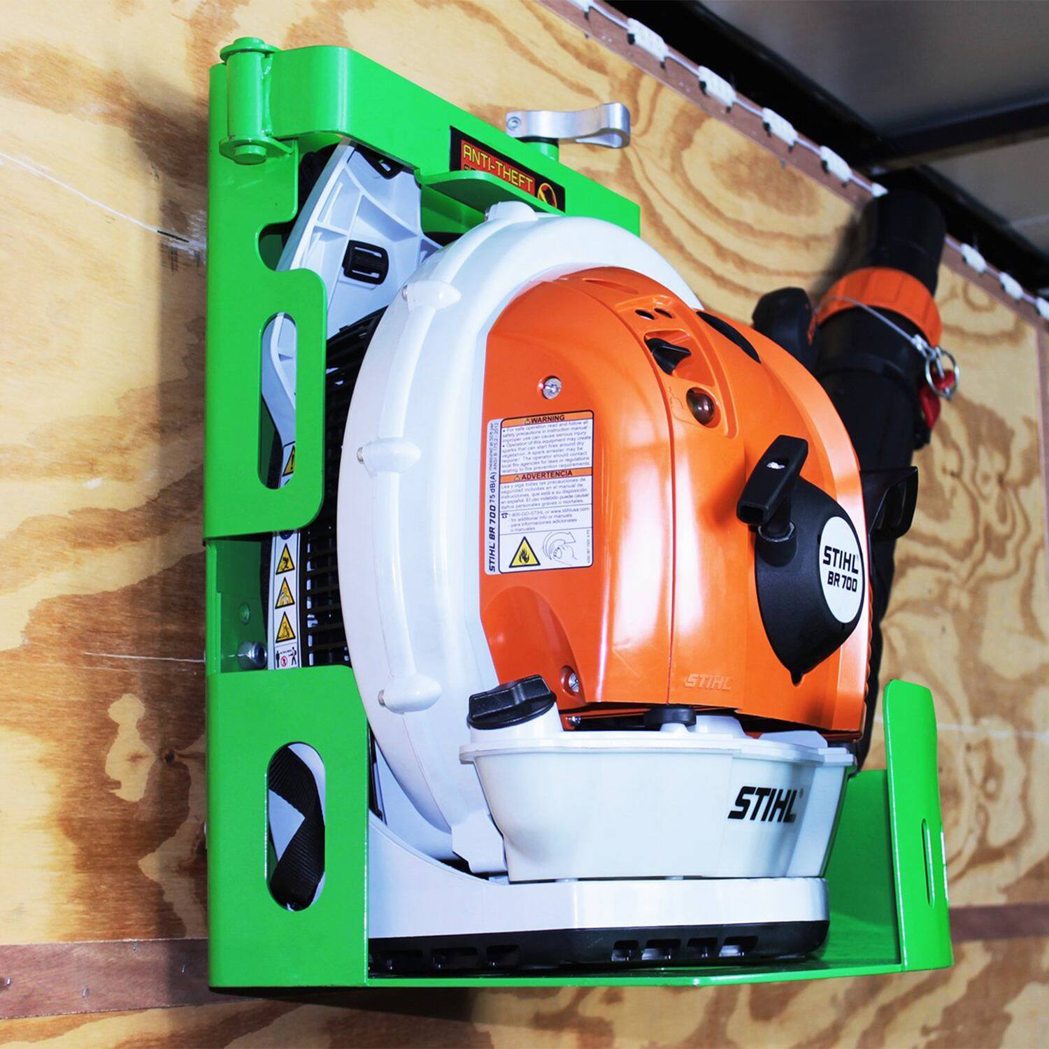 ANTI-THEFT O VLAANG i I ADVERTENCIA A 2 r00 - STIHL STIHL BR 720 STIHL