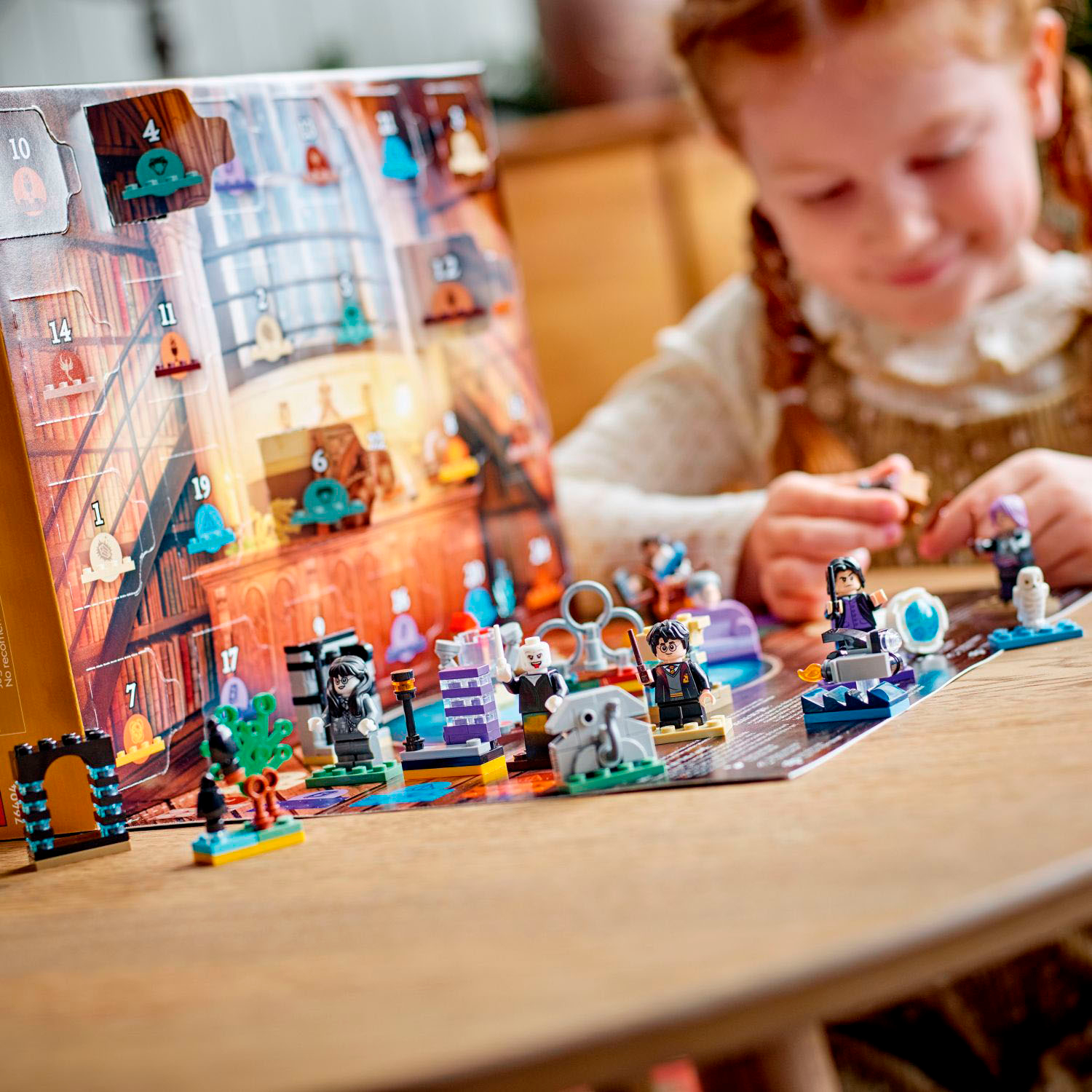 Best Buy: LEGO Harry Potter Advent Calendar 76404 Building Toy Set (334