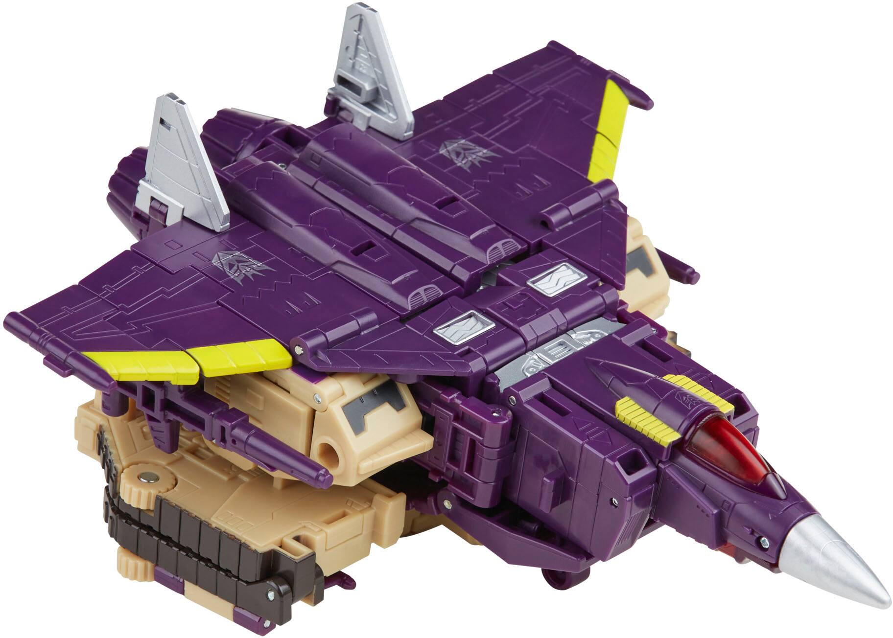 Angle. Transformers - Generations Legacy Series Leader Blitzwing.
