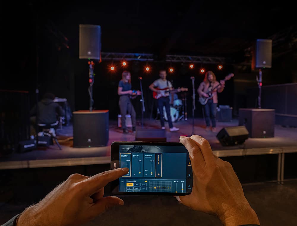 Alt View 15. JBL - EON715 15" Powered PA Speaker with Bluetooth - Black.