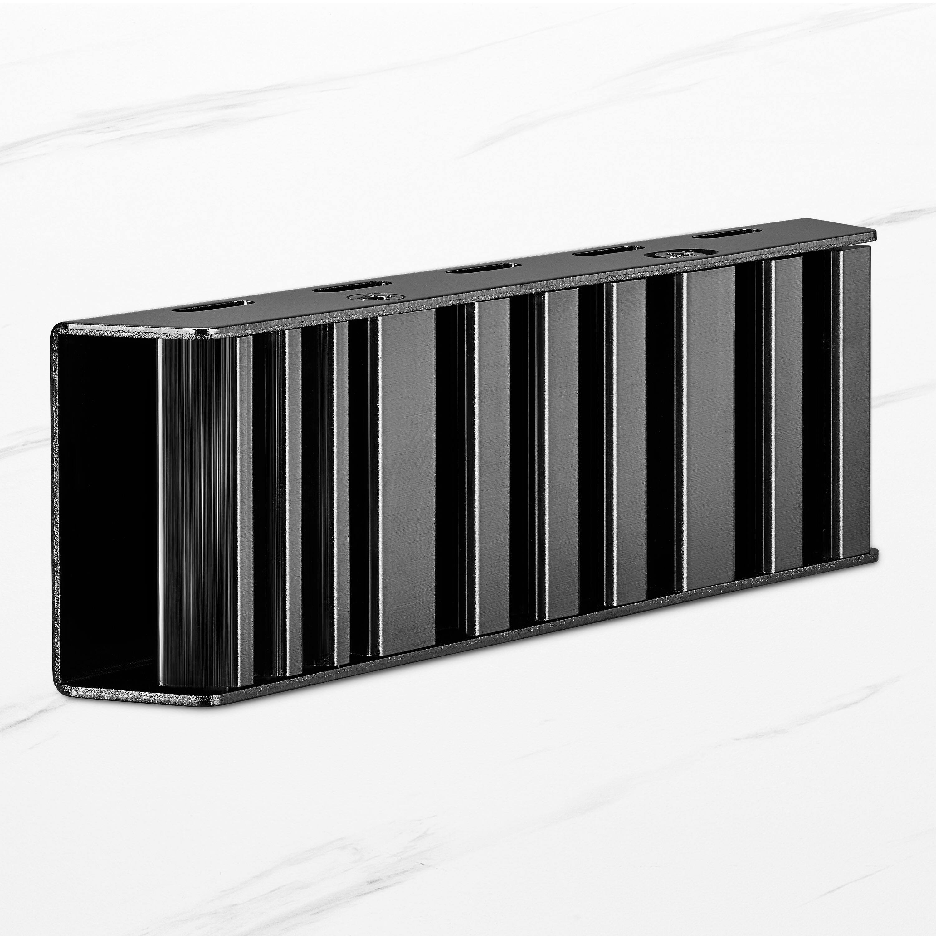 Alt View 12. Insignia™ - Heatsink Enclosure for M.2 NVMe SSDs and PS5 - Black.