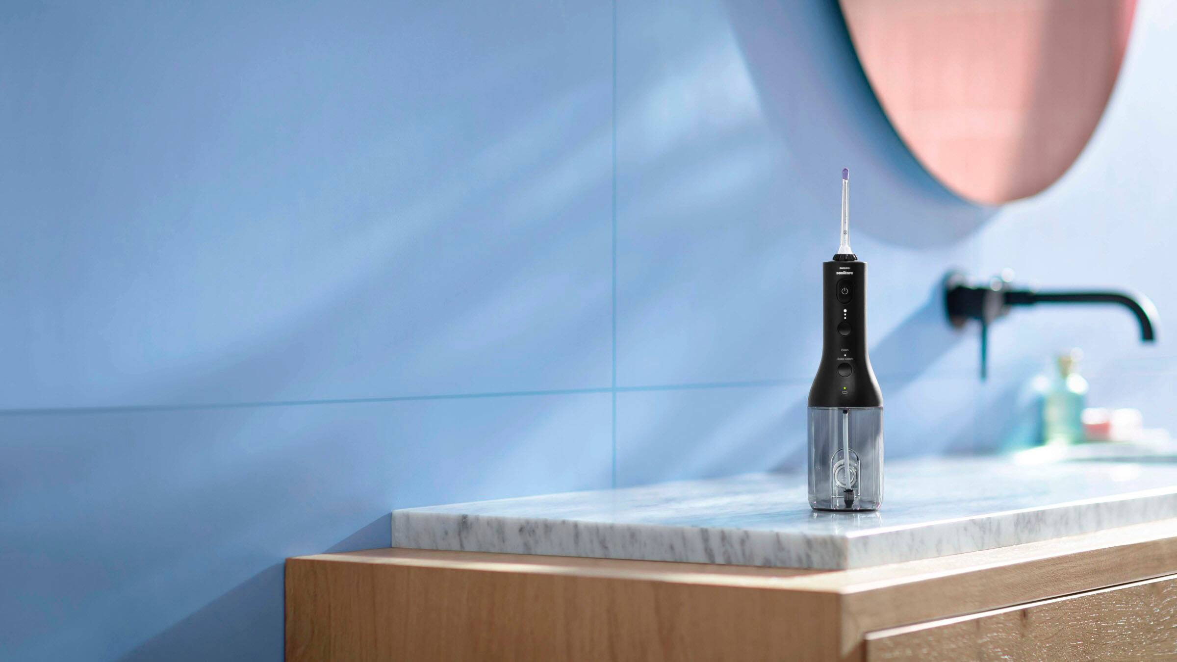 Alt View 21. Philips Sonicare - Power Flosser 3000 Cordless - Black.