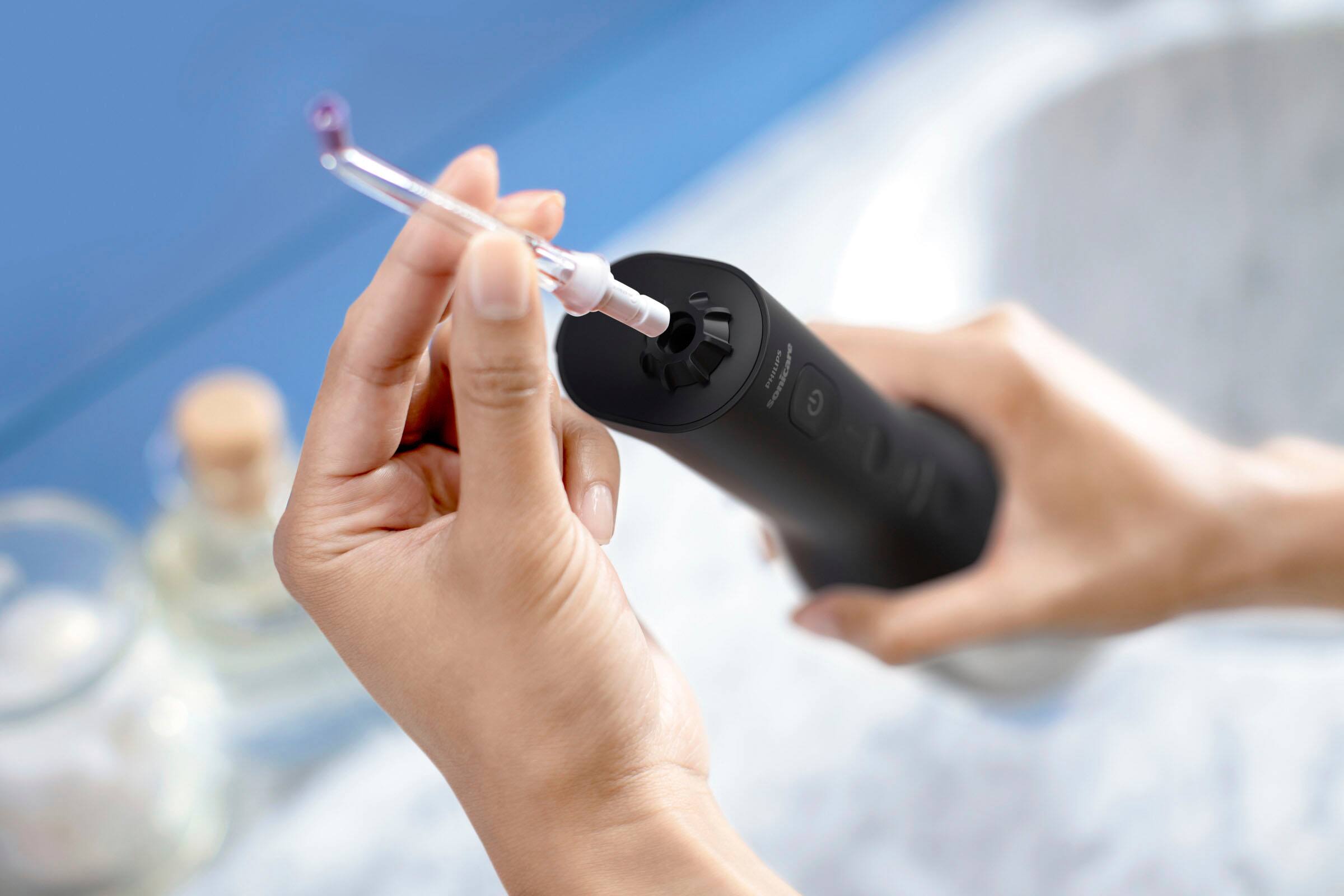 Alt View 22. Philips Sonicare - Power Flosser 3000 Cordless - Black.