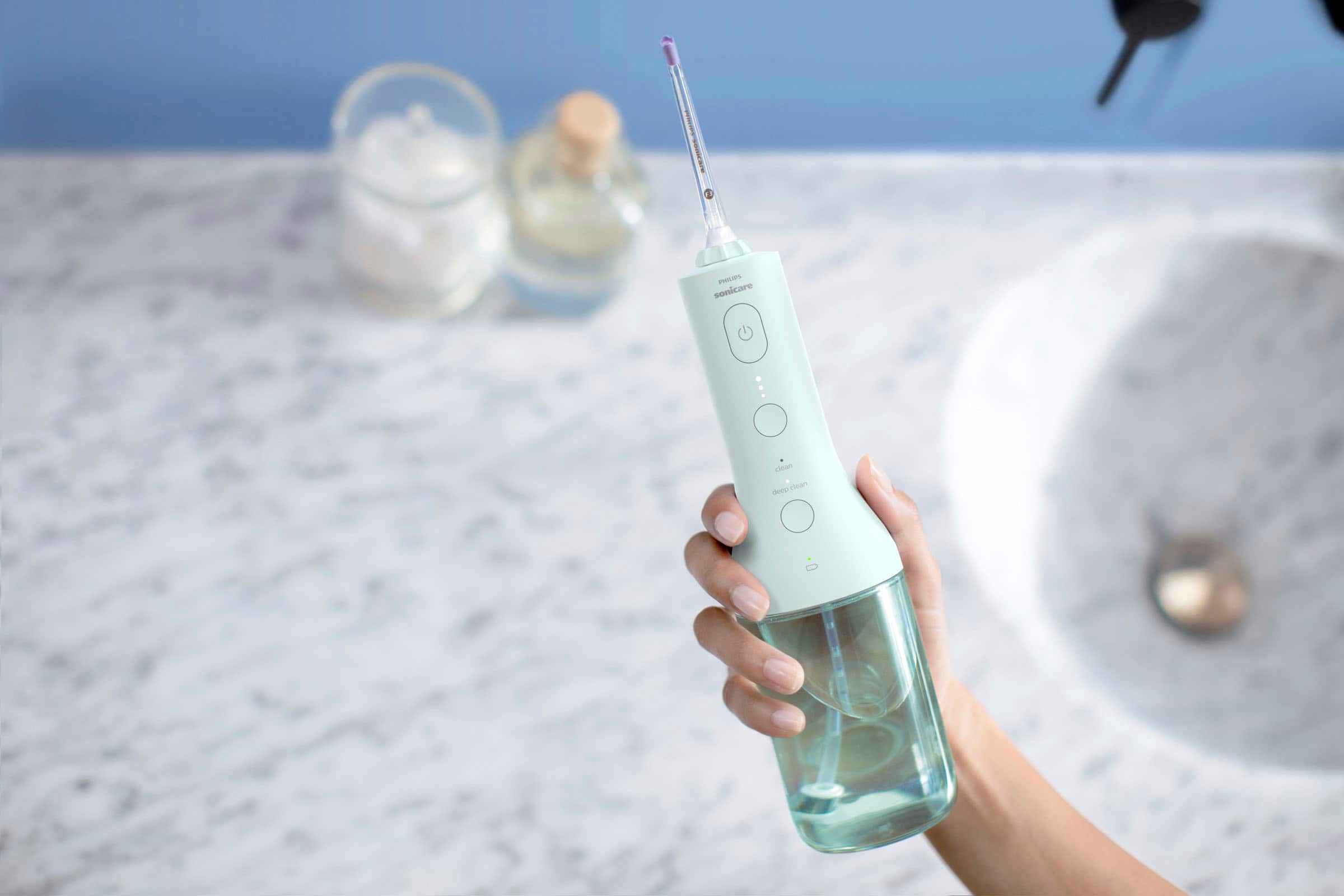 Alt View 19. Philips Sonicare - Power Flosser 3000 Cordless - Mint.