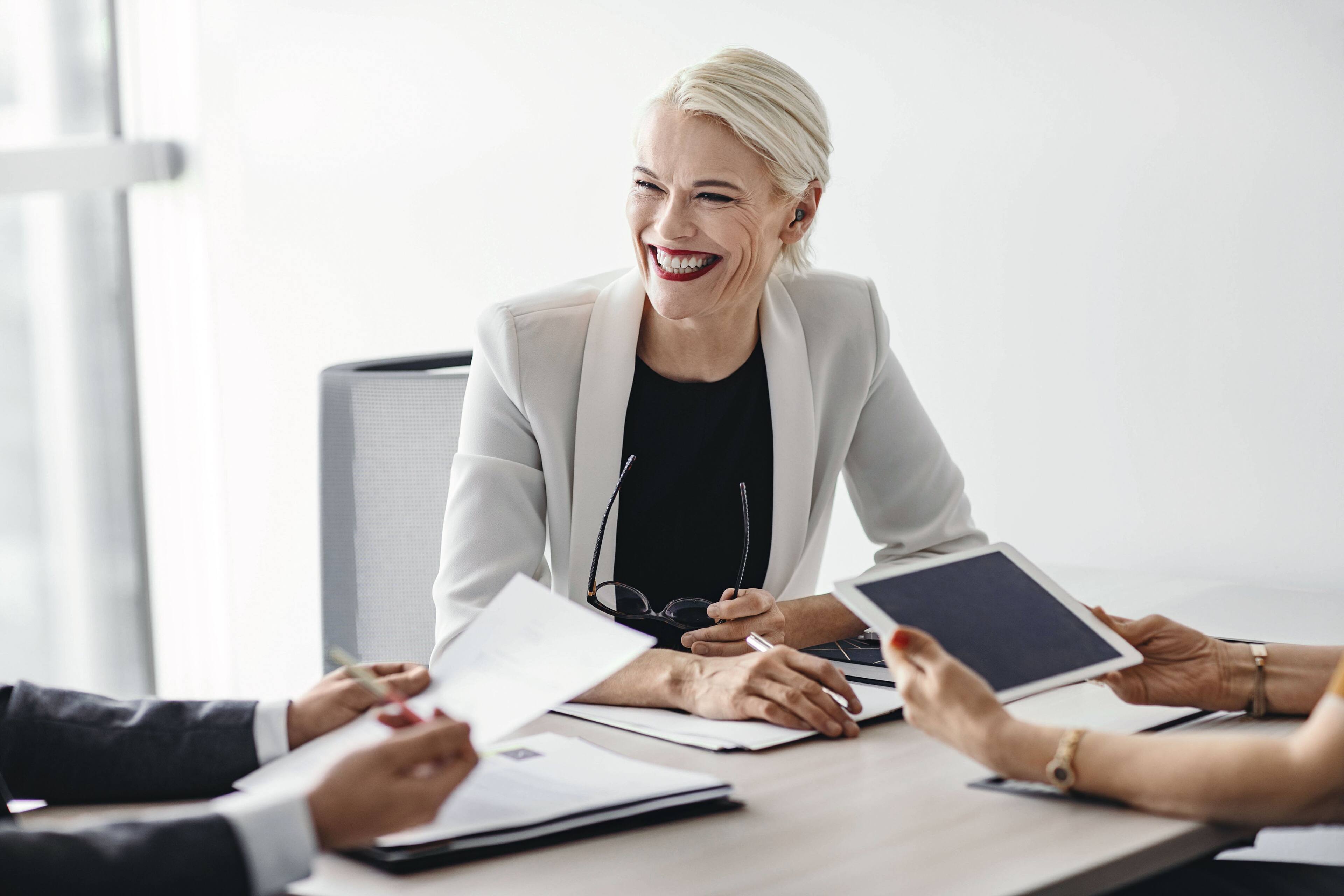 Alt View 13. Jabra - Enhance Plus Self-fitting OTC Hearing Aids With iPhone Streaming For Music & Calls - Dark Grey.