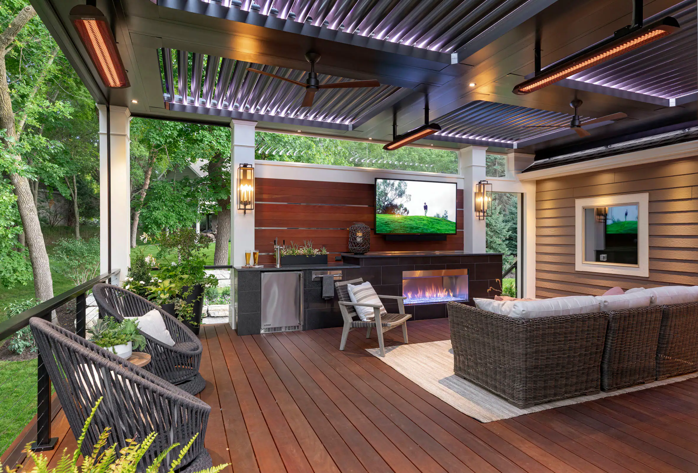 Alt View 11. Bromic Heating - Outdoor Heater - Tungsten Electric - 3000W - 220-240V - Black.