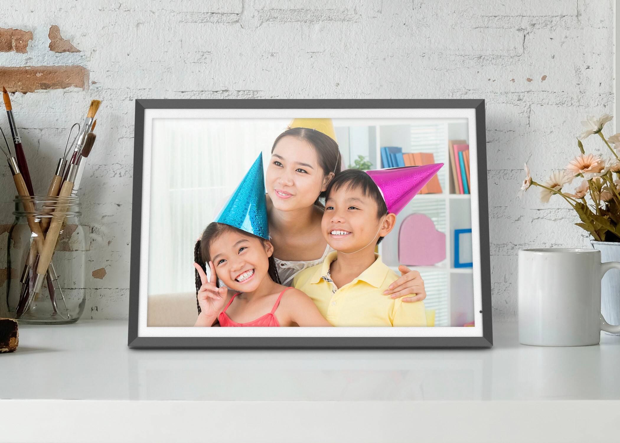 Alt View 13. Aluratek - 13.5" 3K Touchscreen LCD Wi-Fi Digital Photo Frame - Black.