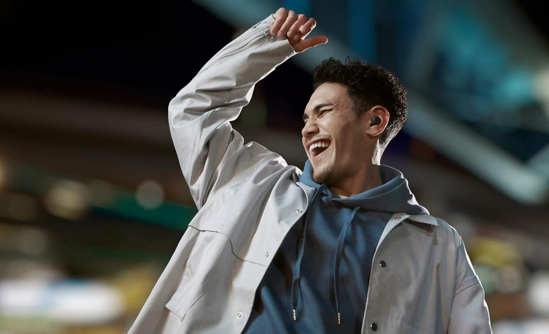 Alt View 20. Sony - LinkBuds S True Wireless Noise Canceling Earbuds - Black.