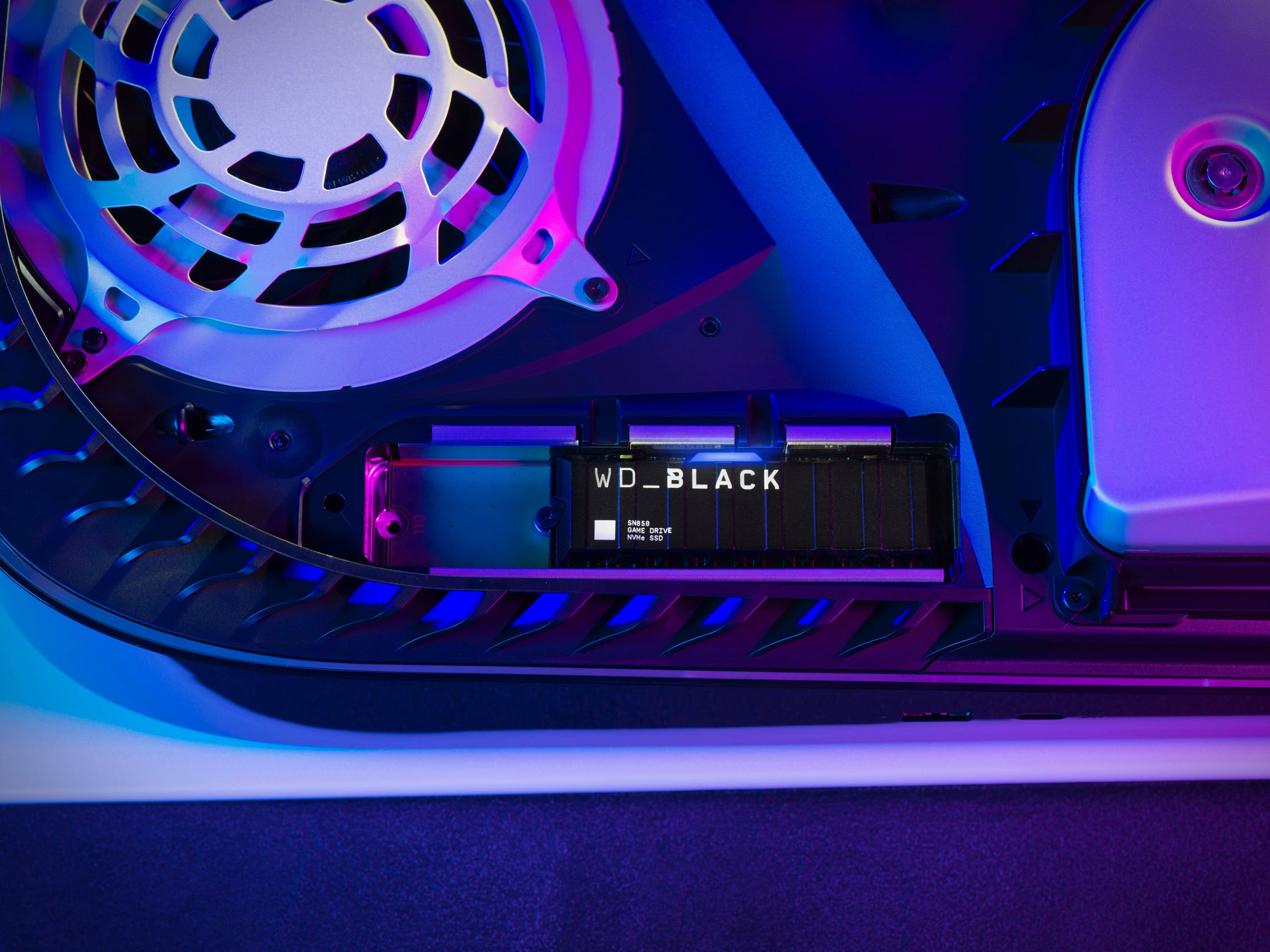 WD Black SN850 NVMe 1 To for PS5 + Dissipateur Thermique - Coolblue - avant  23:59, demain chez vous