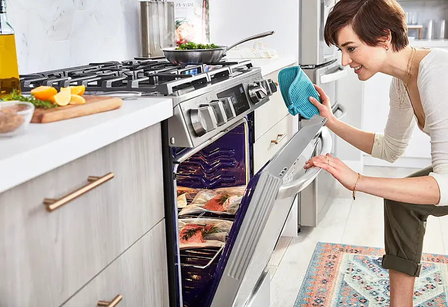 Alt View 31. LG - 6.3 Cu. Ft. Smart Slide-in Dual Fuel True Convection Range with EasyClean and Air Fry - PrintProof Stainless Steel.