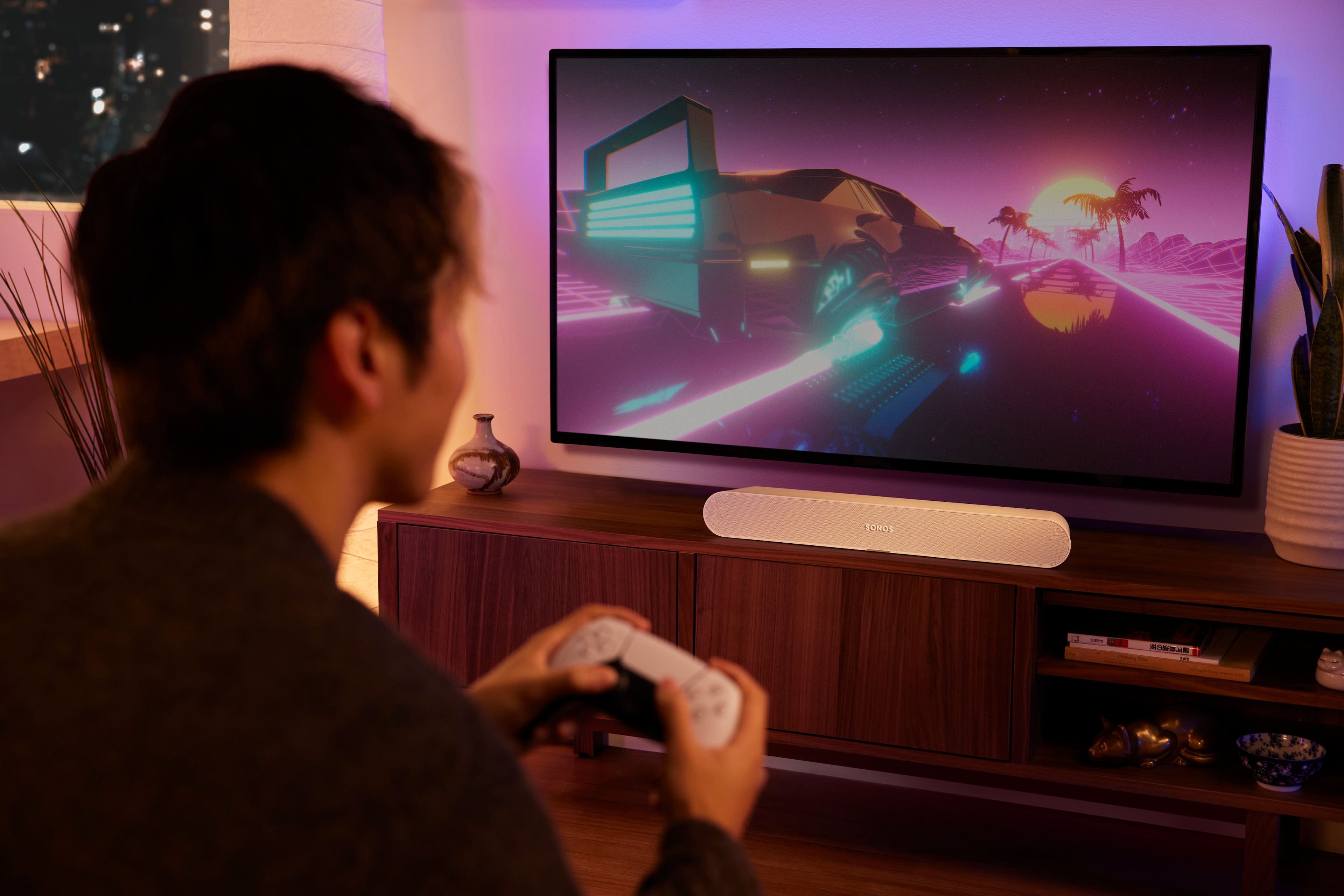 Alt View 17. Sonos - Ray Soundbar with Wi-Fi - White.