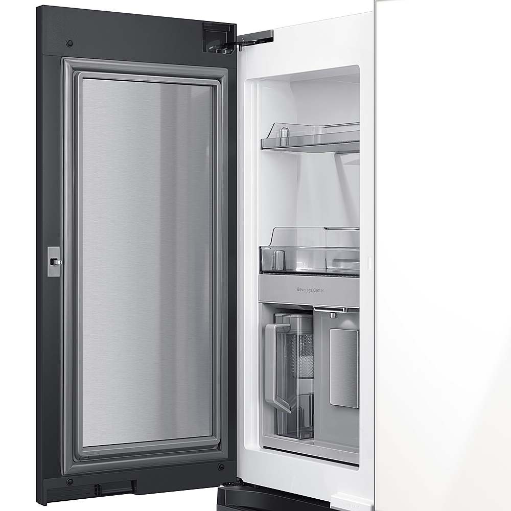 Alt View 14. Samsung - BESPOKE 29 cu. ft. 4-Door Flex Smart Refrigerator with Customizable Panel - White Glass.