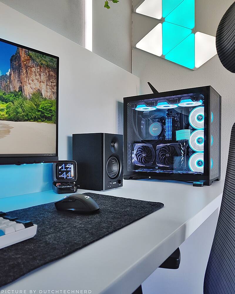 Alt View 20. Edifier - MR4 2.0 Monitor Reference Speaker System - Black.