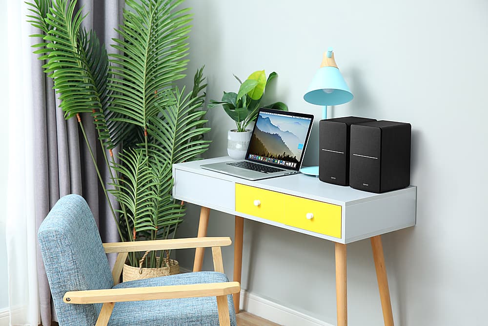 The text on the image is:
"U RT NOPGNAIM 1OR C"