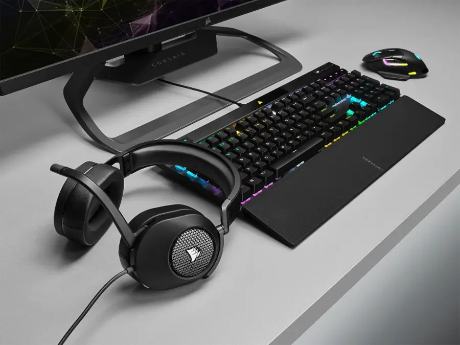 Alt View 13. CORSAIR - HS65 SURROUND Wired Gaming Headset for PC, PS5, and PS4 - Black.