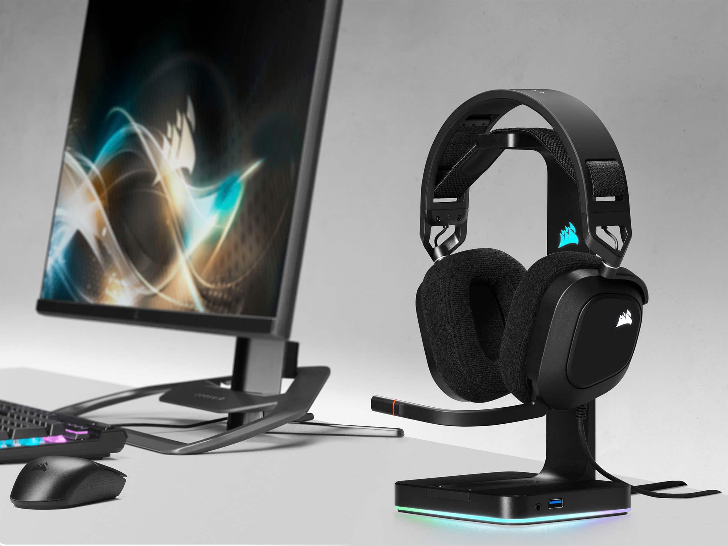 Alt View 18. CORSAIR - HS80 RGB Wired Gaming Headset for PC - Carbon.