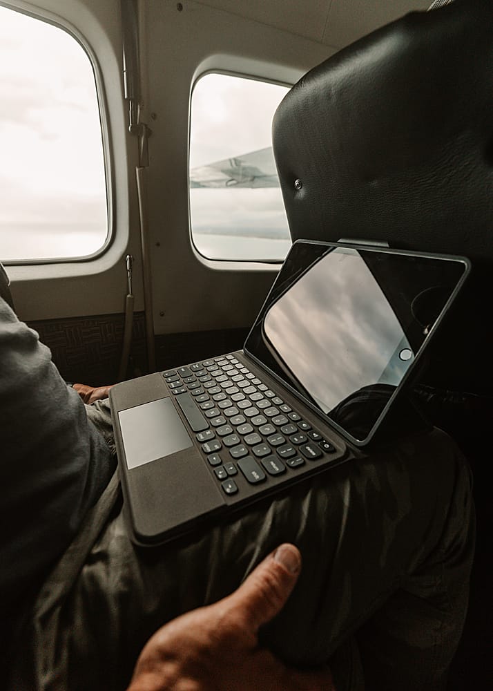 Alt View 17. UAG - Rugged Keyboard Folio for Apple 10.2-Inch iPad (9th/8th/7th Generations) with Trackpad and Bumper Case - Black.