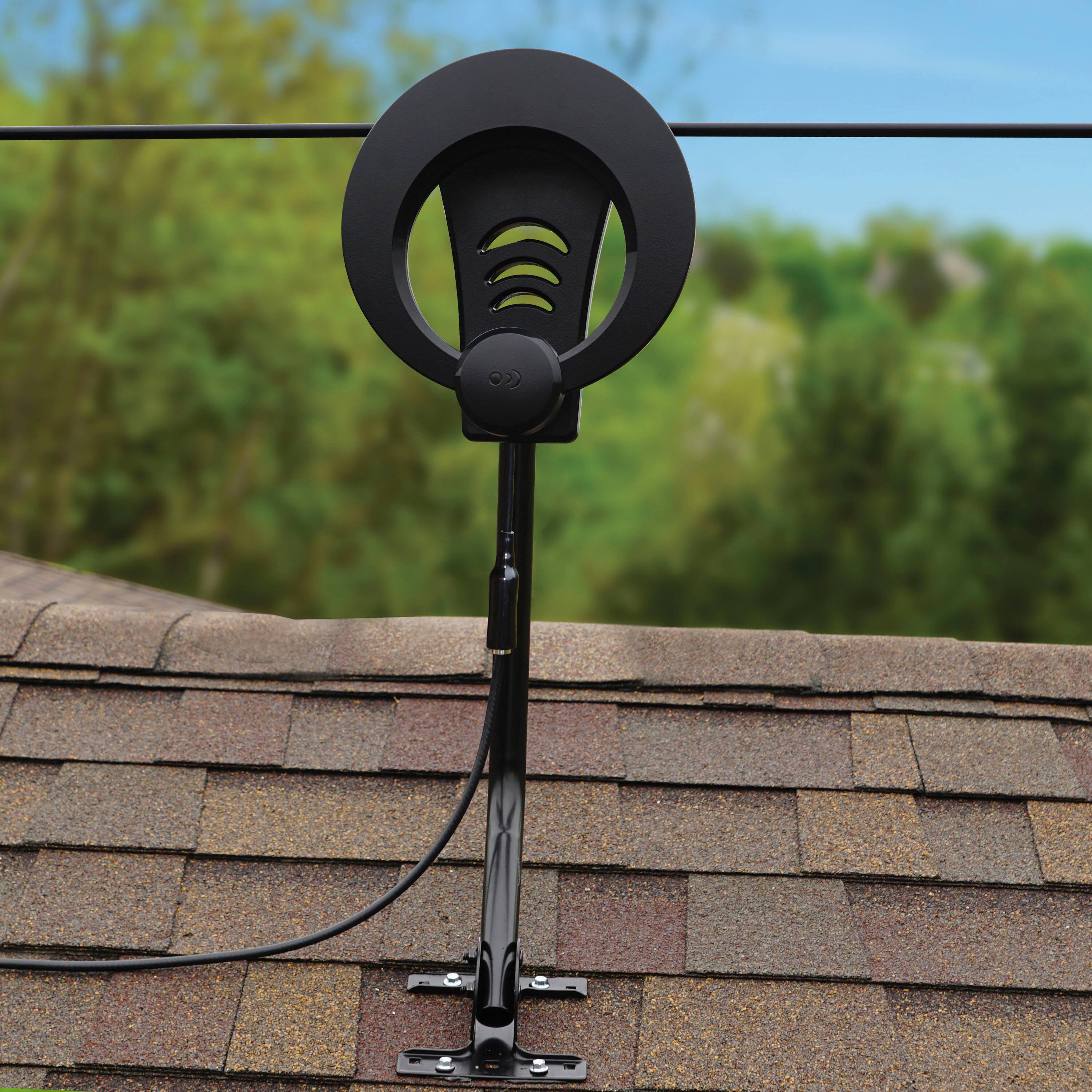Alt View 14. Antennas Direct - ClearStream 1MAX Indoor/Outdoor UHF/VHF HDTV Antenna with Mast - Black.