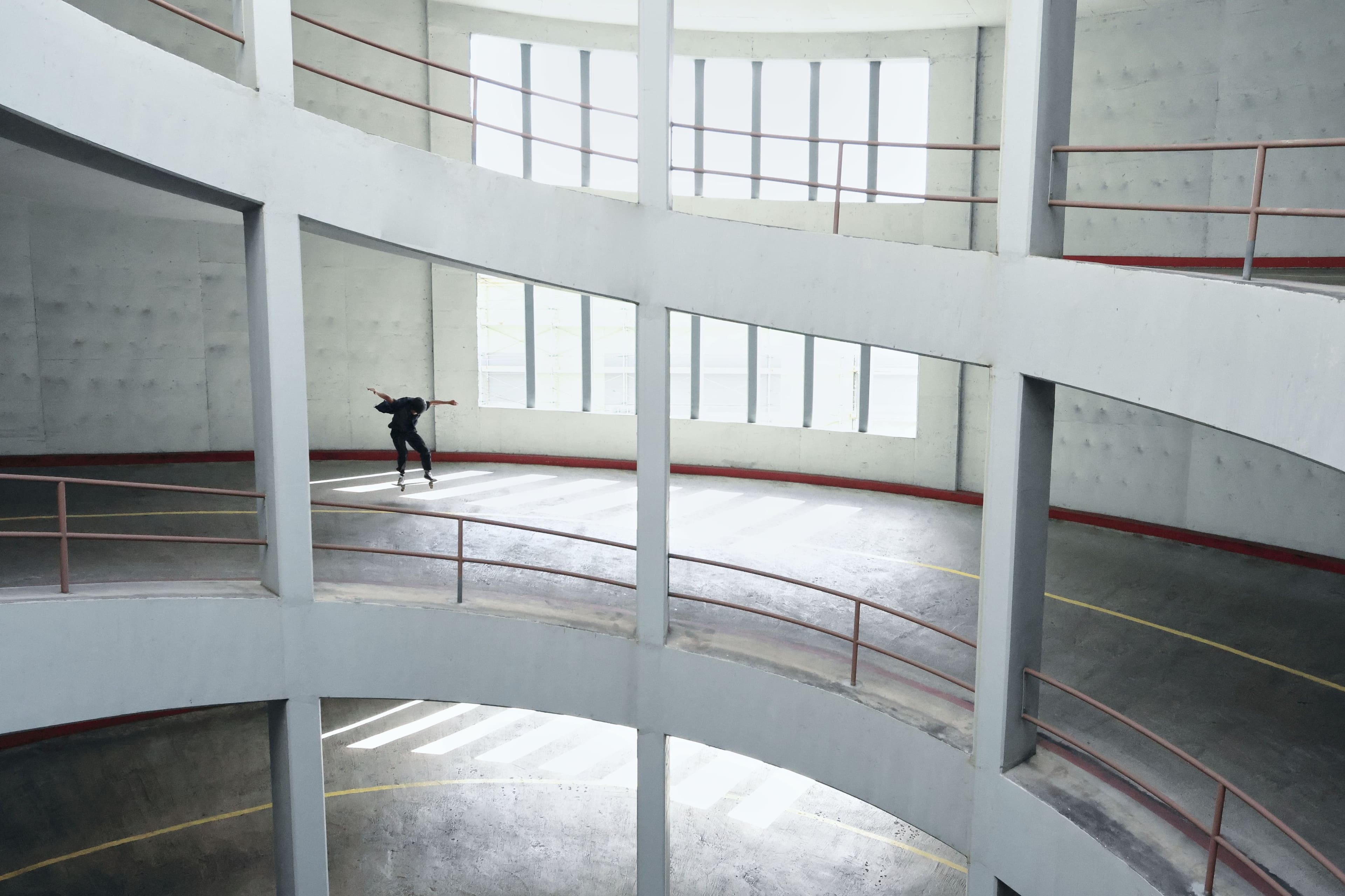 Alt View 35. Canon - EOS R7 Mirrorless Camera (Body Only) - Black.