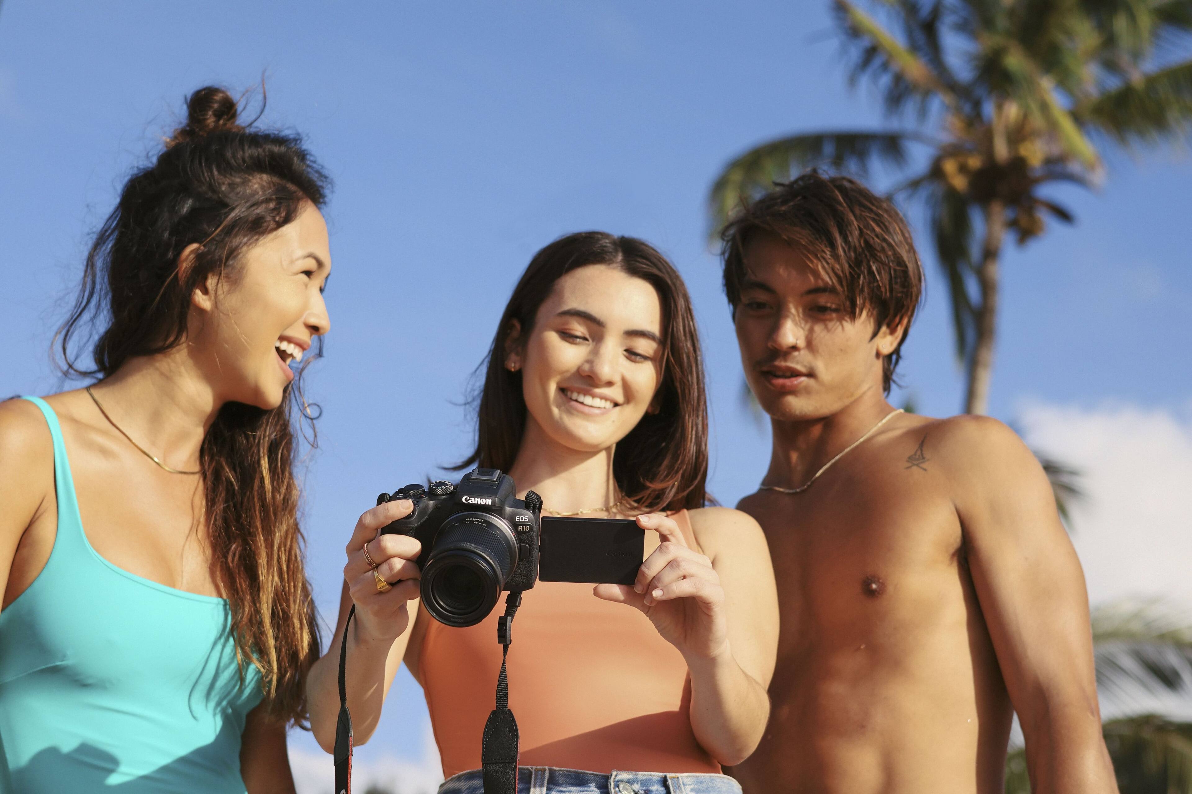 Alt View 13. Canon - EOS R10 Mirrorless Camera (Body Only) - Black.