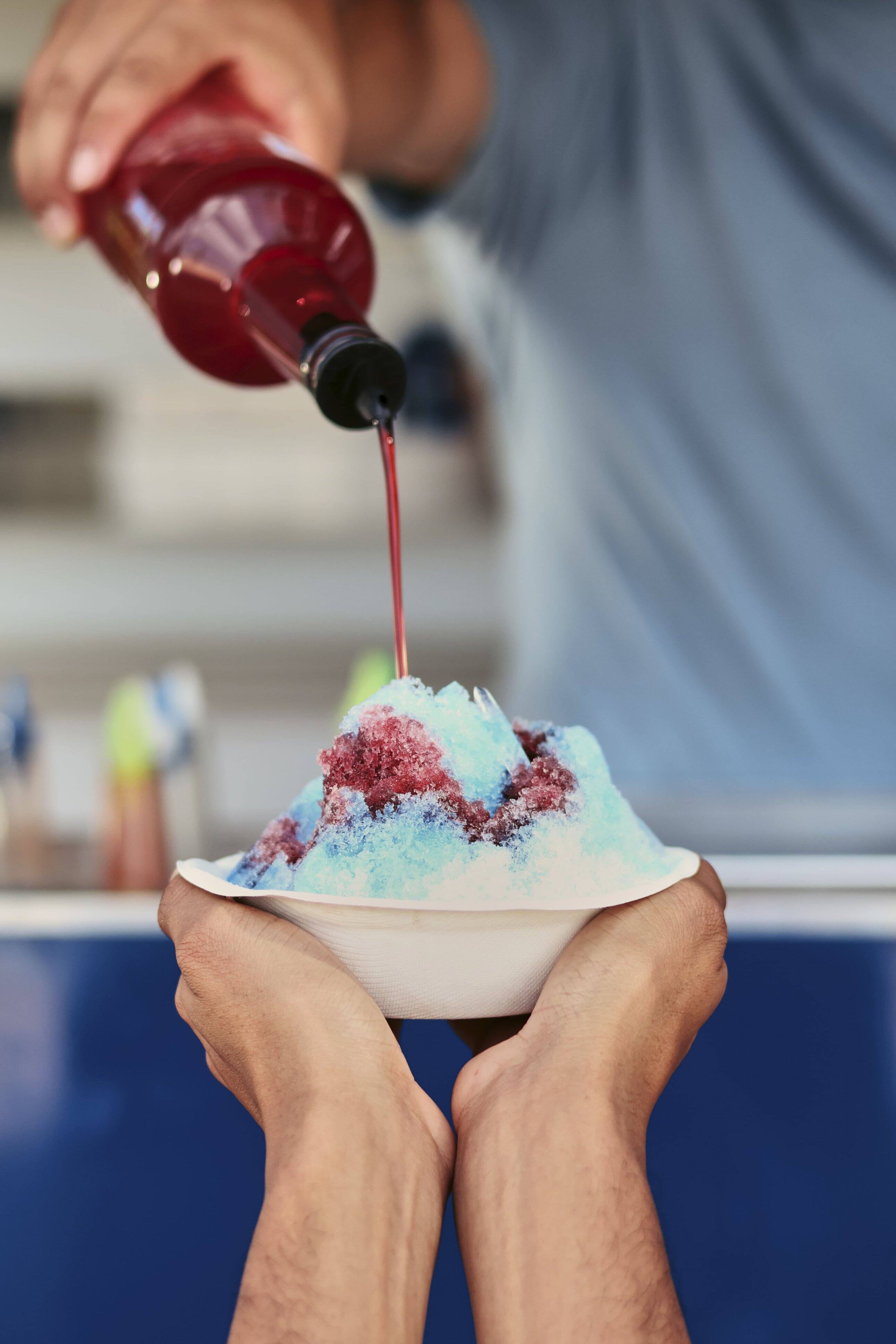 Alt View 33. Canon - EOS R10 Mirrorless Camera with RF-S 18-45 f/4.5-6.3 IS STM Lens - Black.