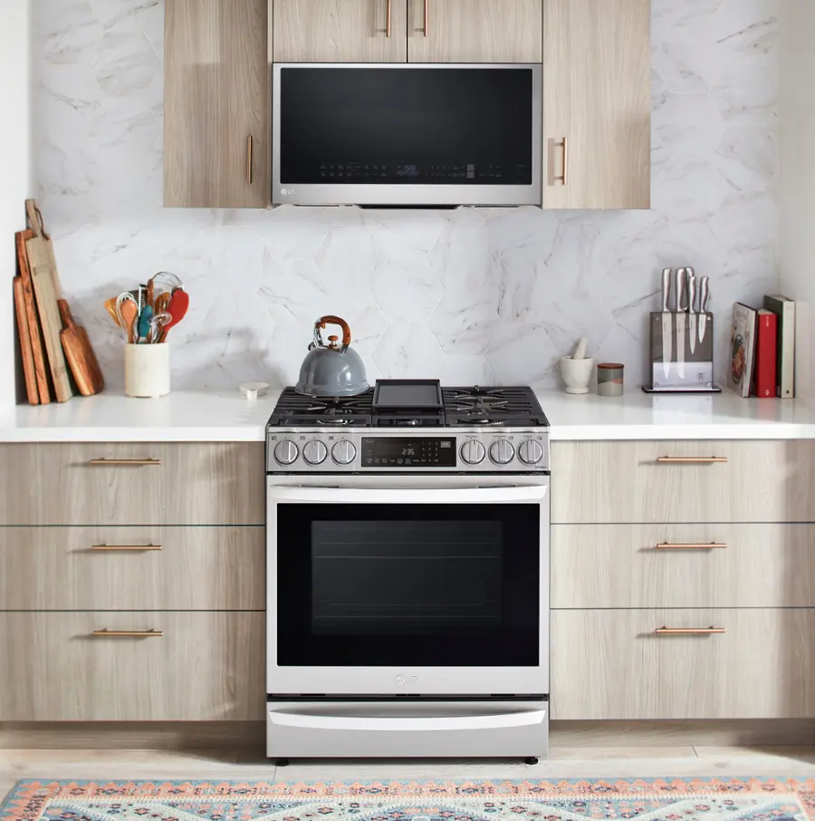 Alt View 25. LG - 1.7 Cu. Ft. Convection Over-the-Range Microwave with Sensor Cooking and Air Fry - PrintProof Stainless Steel.