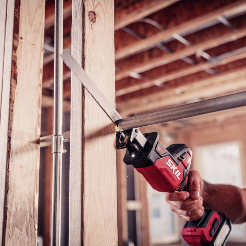 Alt View 12. Skil - PWR CORE 20 Brushless 20V Compact Reciprocating Saw with Battery and Auto PWR JUMP Charger - Black/Red.