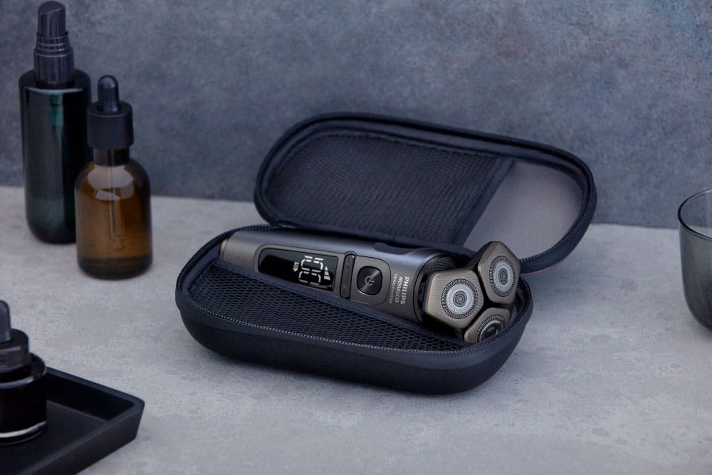 Alt View 11. Philips Norelco - 9000 Prestige Shaver with Qi Charging Pad and Premium Case - Black.