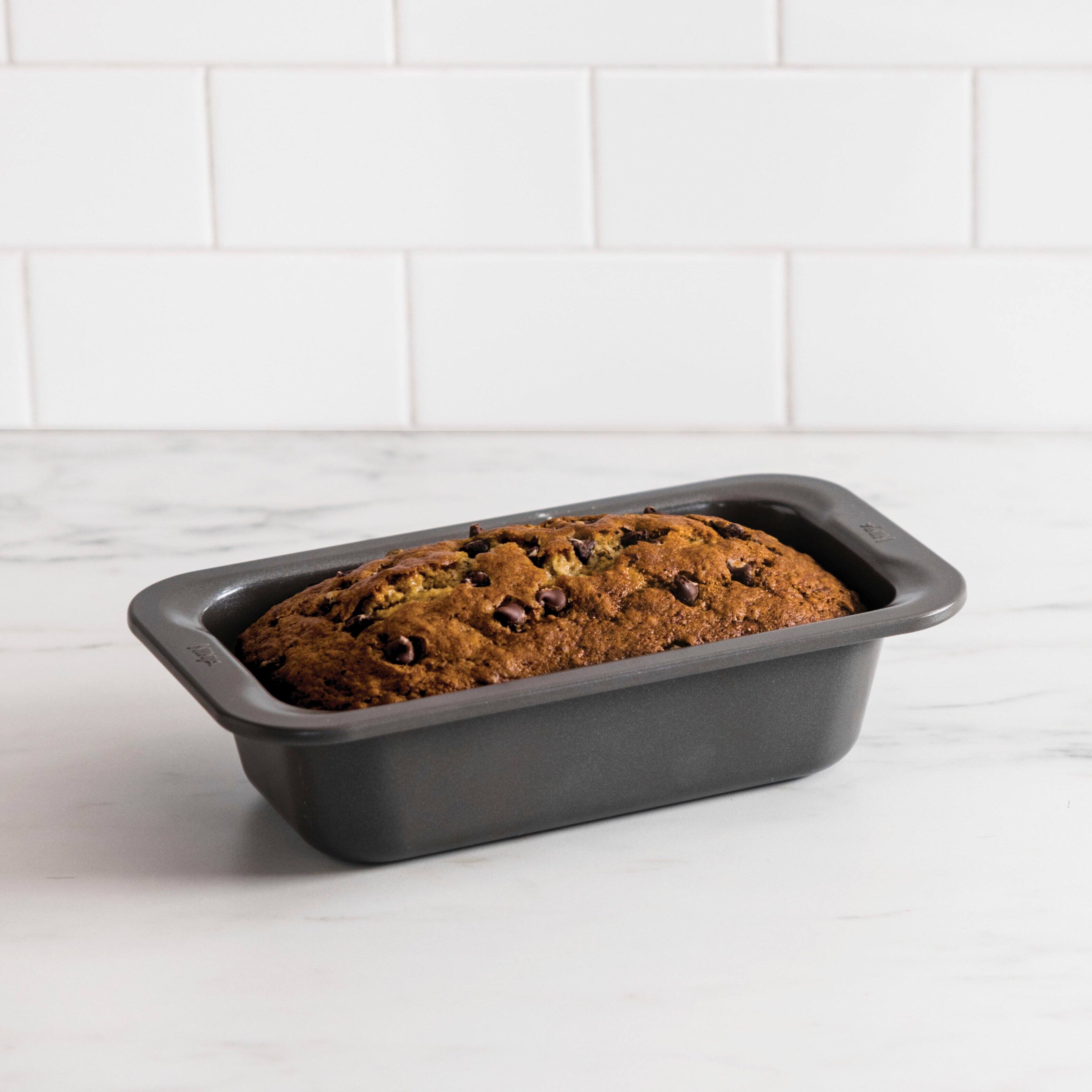 Left. Ninja - Foodi NeverStick Premium 9” Loaf Pan - Gray.