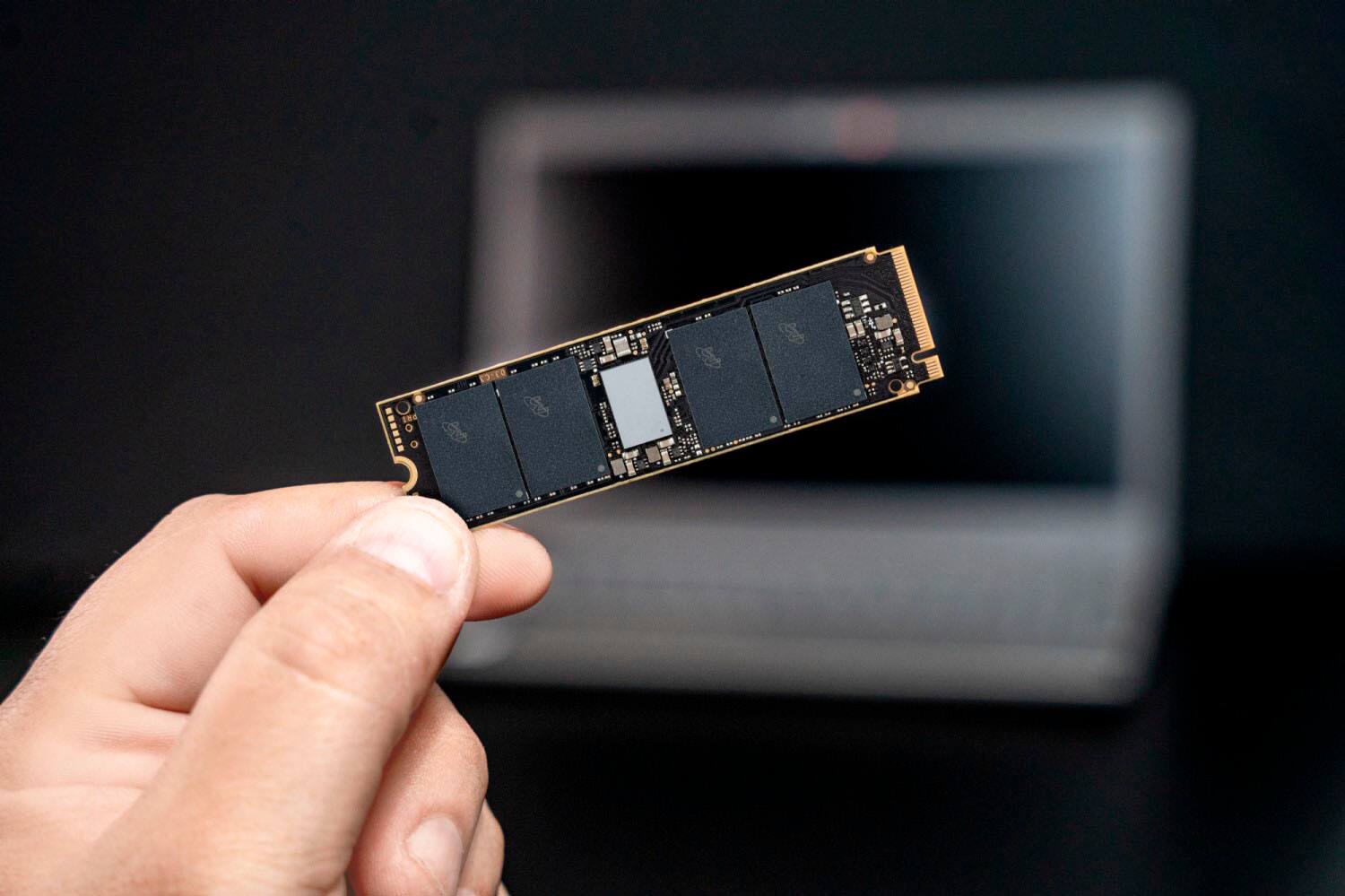 Alt View 13. Crucial - P3 Plus 1TB Internal SSD PCIe Gen 4 x4  NVMe - Black.