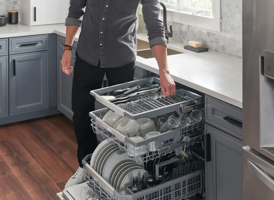 Alt View 29. LG - 24" Top Control Smart Built-In Stainless Steel Tub Dishwasher with 3rd Rack, QuadWash Pro and 42dba - PrintProof Stainless.