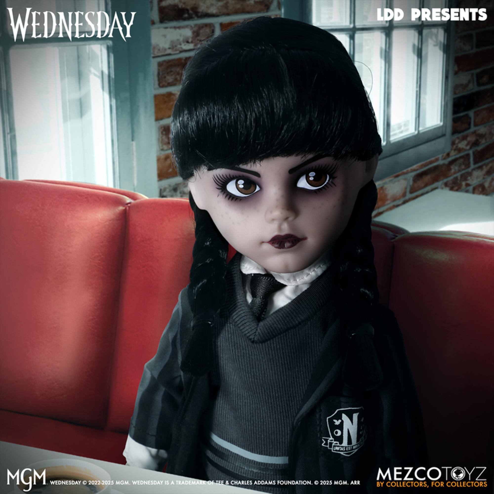 WEDNESDAY LDD PRESENTS  
WEDNESDAY  
© 2022-2025 MGM. WEDNESDAY IS A TRADEMARK OF TEE & CHARLES ADDAMS FOUNDATION. © 2025 MGM. ARR  
MEZCOTOYZ  
BY COLLECTORS, FOR COLLECTORS