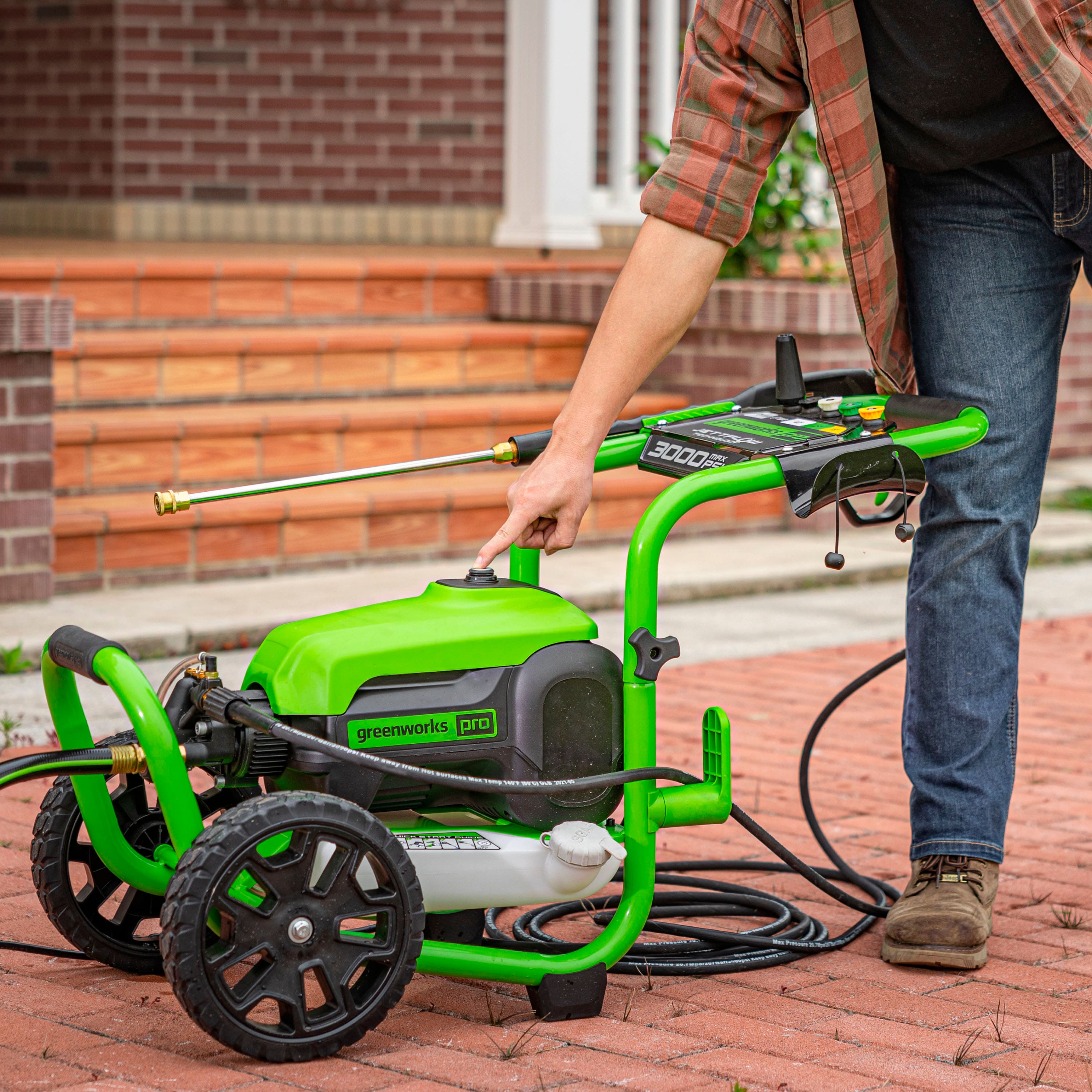 Alt View 17. Greenworks - Pro Electric Pressure Washer up to 3000 PSI at 2.0 GPM - Green.