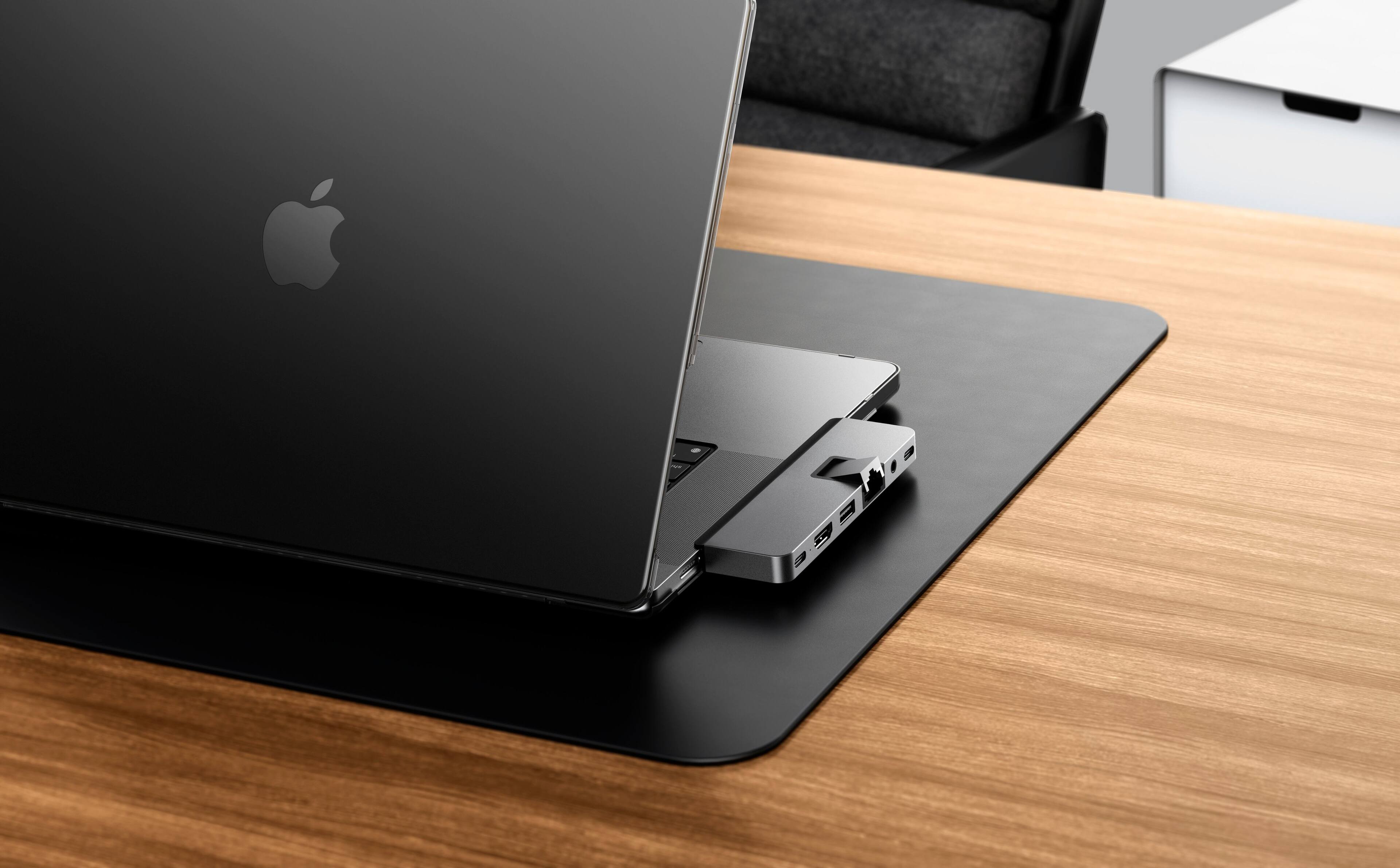 Alt View 17. Hyper - HyperDrive DUO PRO 7-in-2 USB-C Hub - Space Gray.