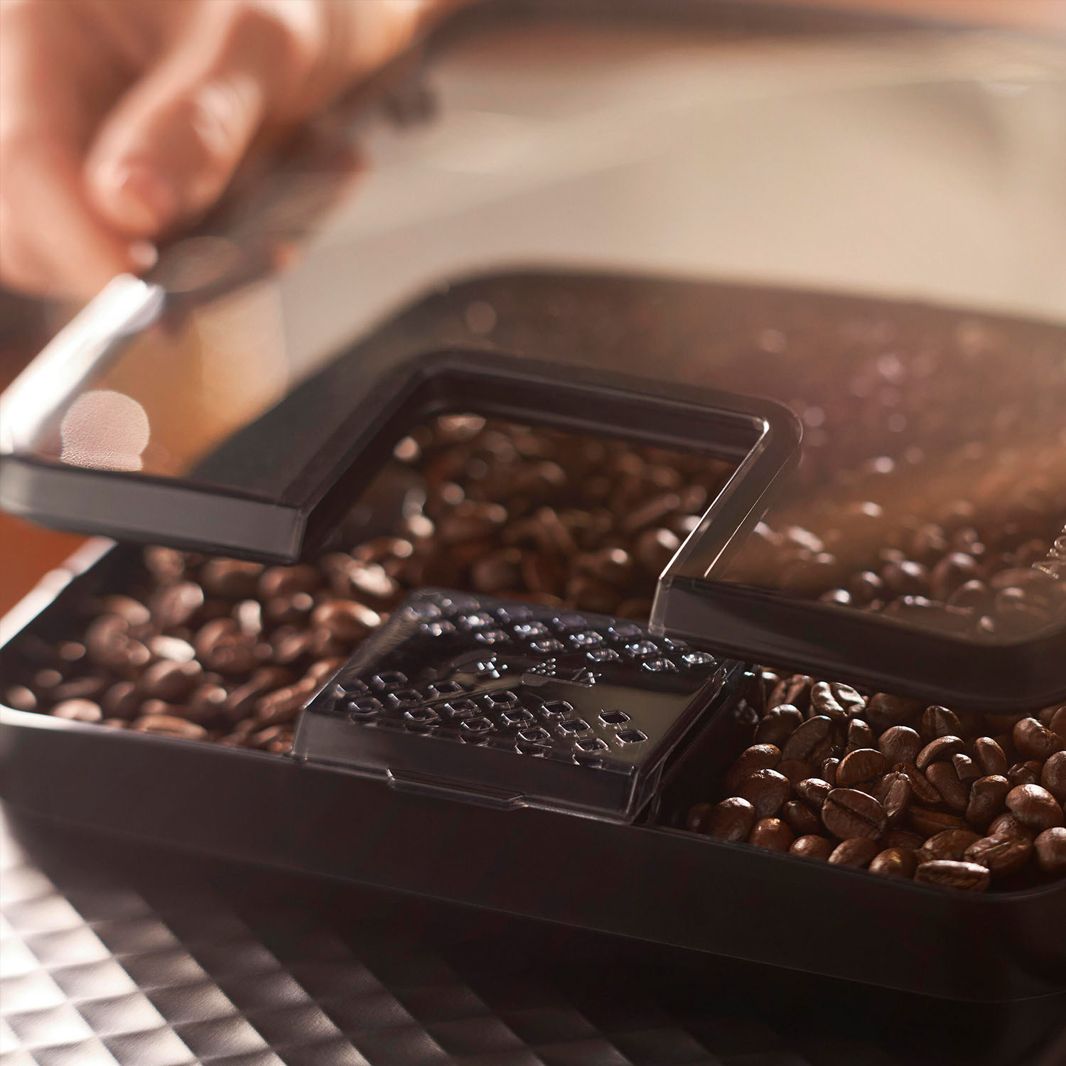 Philips Máquina de café espresso totalmente automática serie 3200 con café  helado, EP3241/74, filtro AquaClean negro y paquete de 2 filtros Saeco