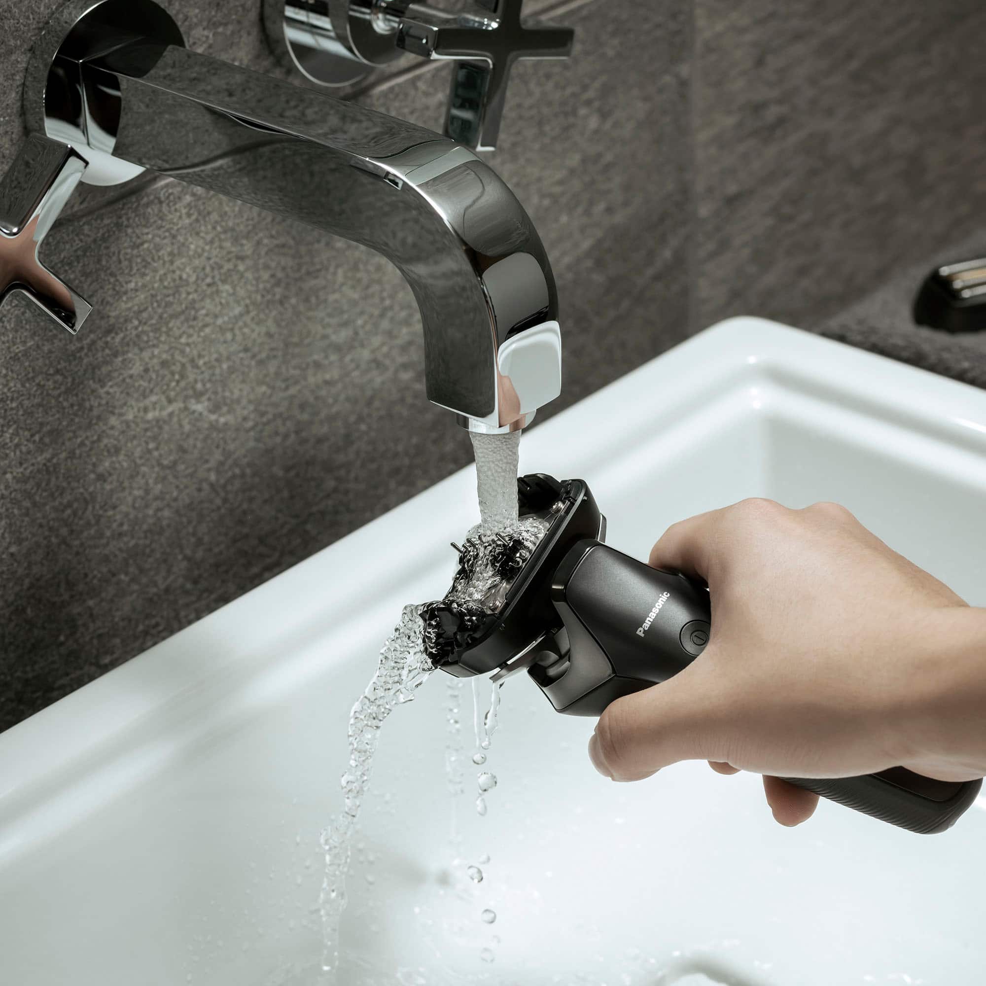 Alt View 15. Panasonic - Arc6 Six-Blade Wet/Dry Electric Shaver with Automatic Cleaning and Charging Station - Black.