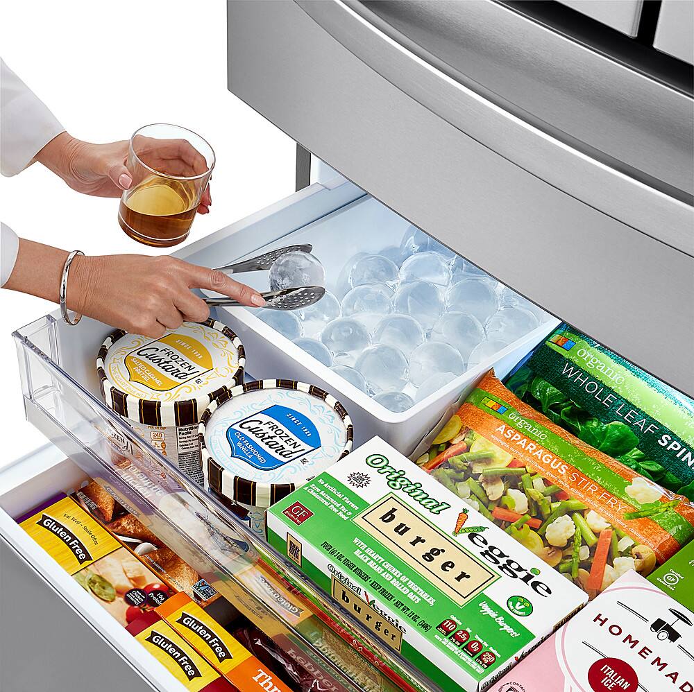 Alt View 39. LG - 29.5 Cu. Ft. 4-Door French Door Smart Refrigerator with Craft Ice - Stainless Steel.