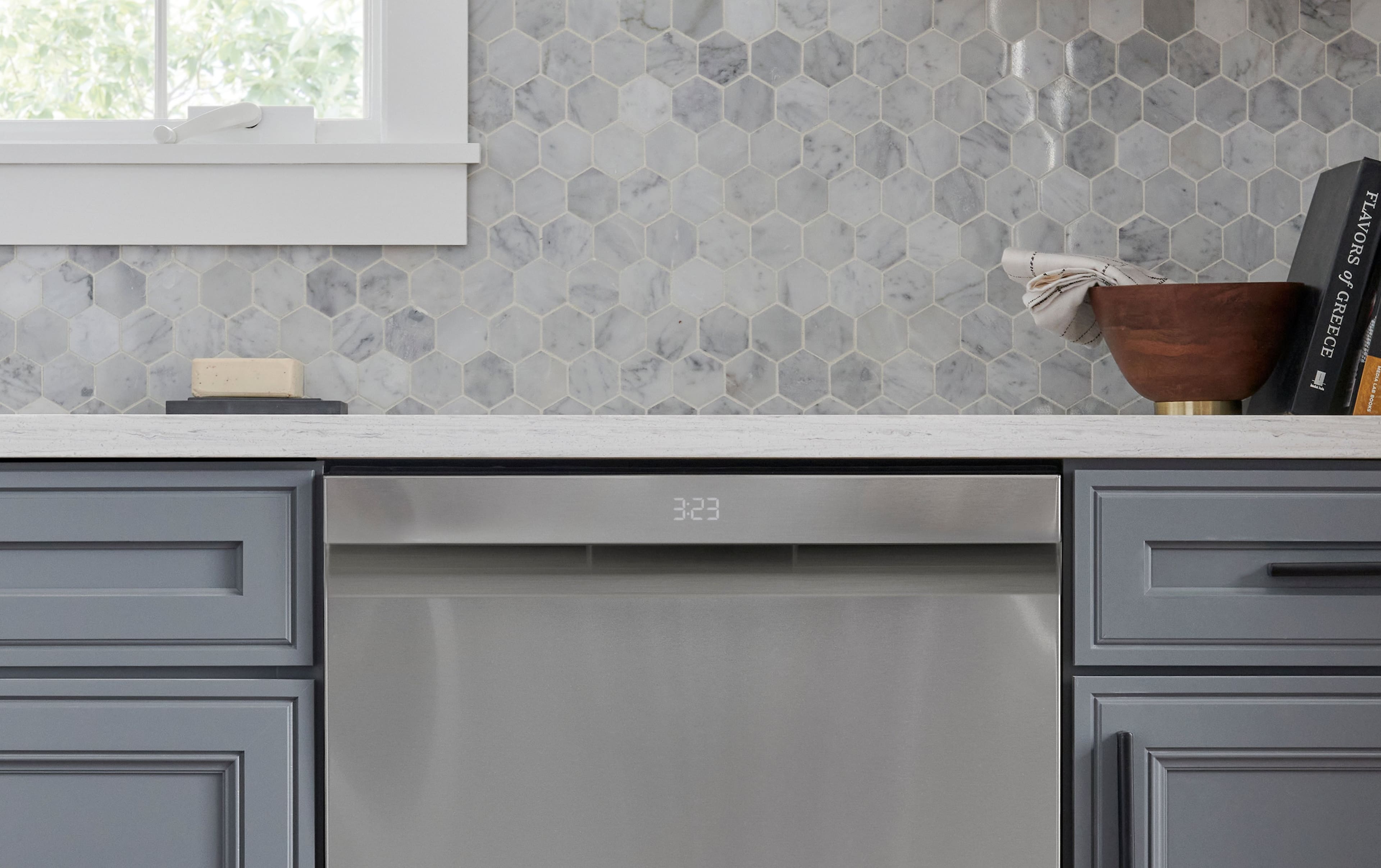 Alt View 28. LG - 24" Top Control Smart Built-In Stainless Steel Tub Dishwasher with 3rd Rack, QuadWash Pro and 42dba - PrintProof Stainless steel.