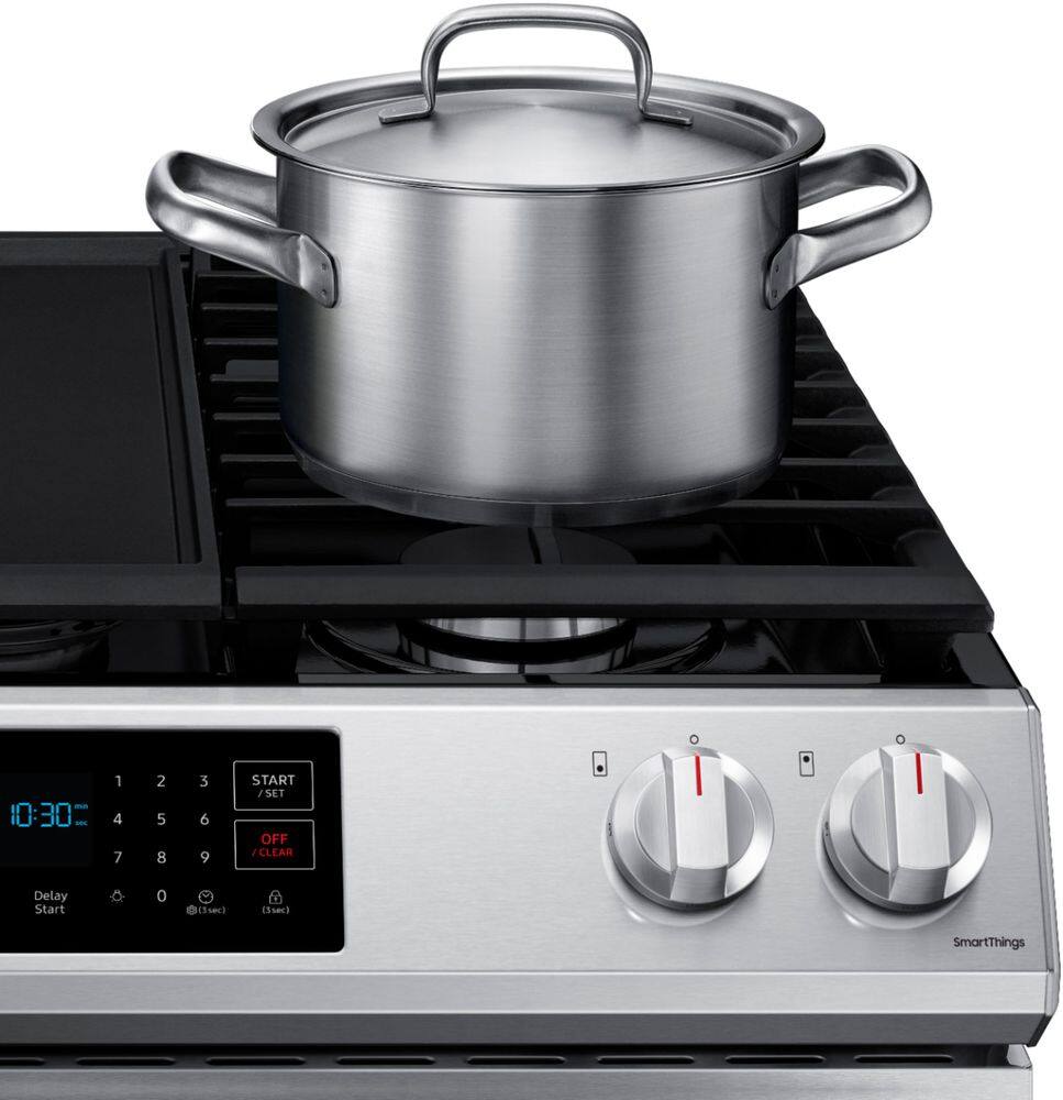 Best Buy Samsung OBX 6.0 cu. ft. Front Control SlideIn Gas Range with