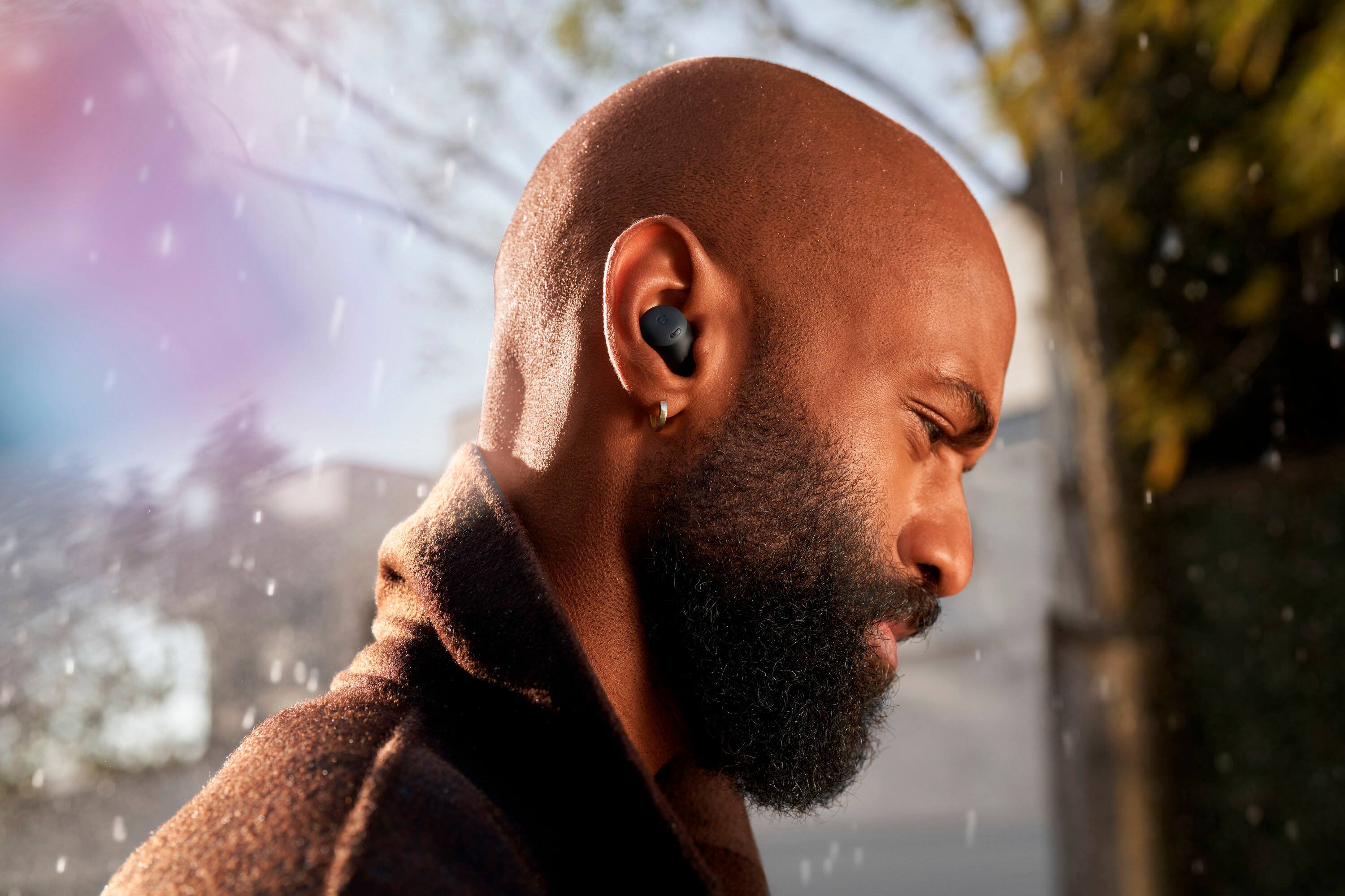 Alt View 17. Google - Pixel Buds Pro True Wireless Noise Cancelling Earbuds - Charcoal.