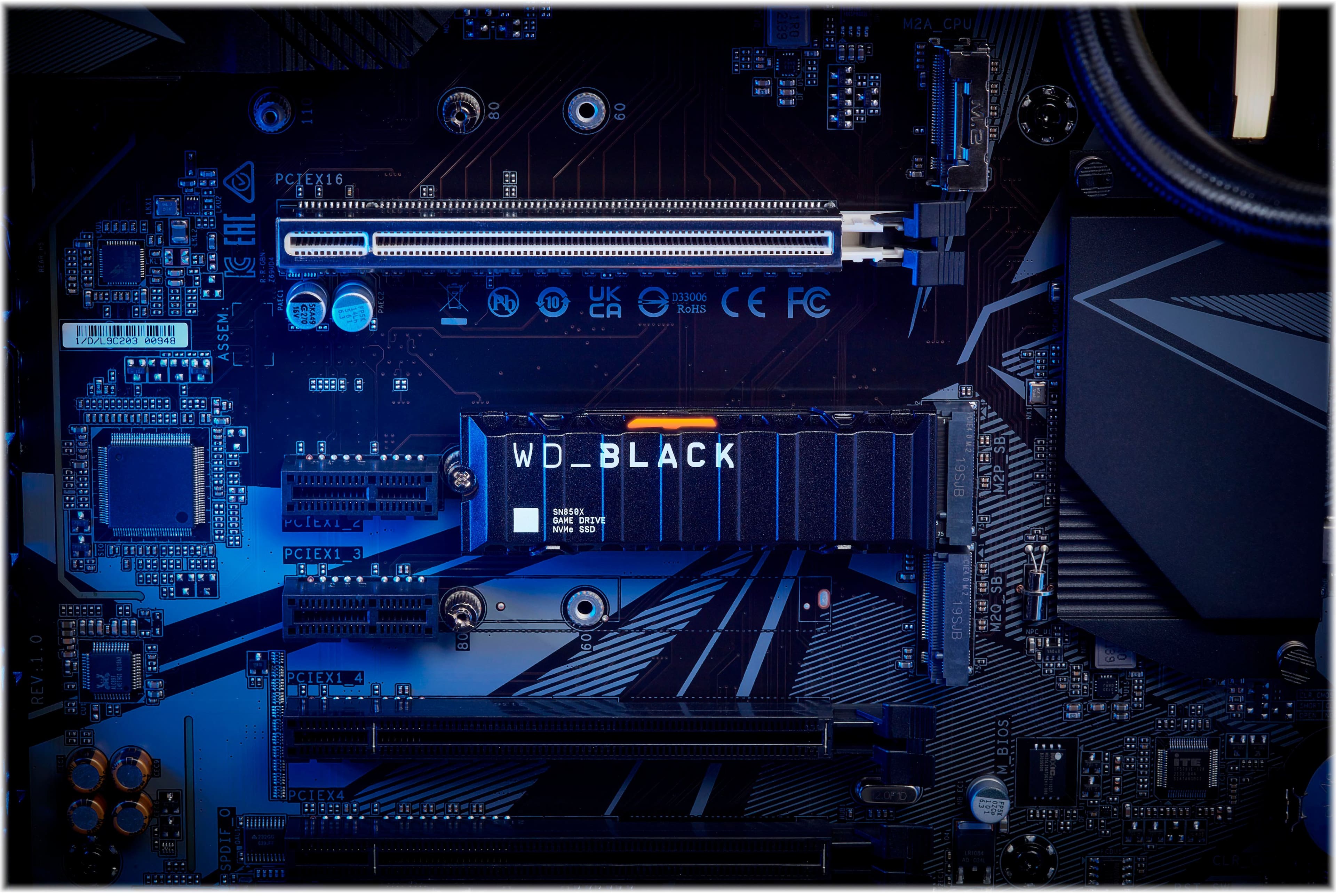 Alt View 15. WD - SN850X 2TB Internal SSD PCIe Gen 4 x4 NVMe with Heatsink for PS5 and Desktops - Black.