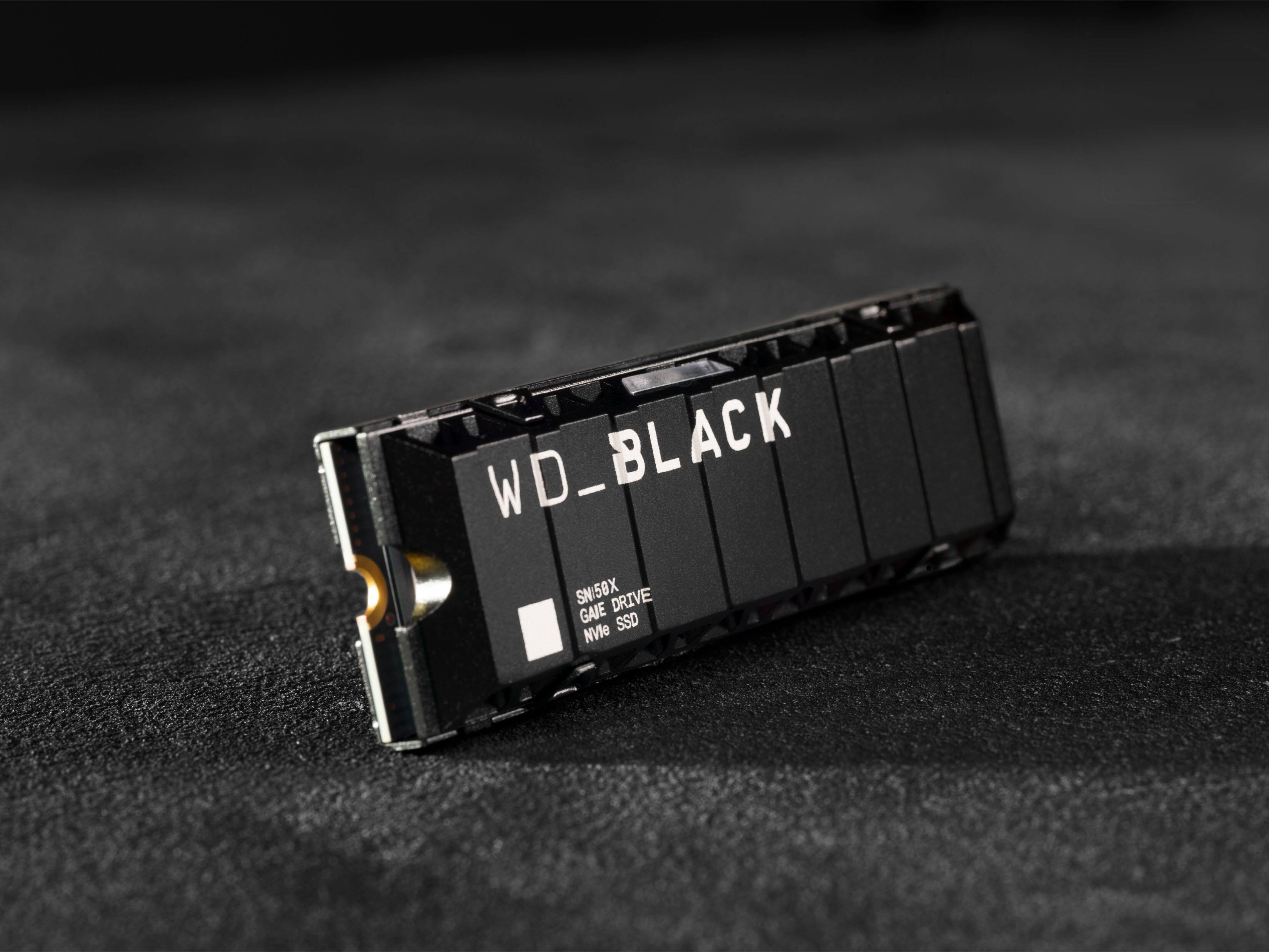 Alt View 18. WD - SN850X 1TB Internal SSD PCIe Gen 4 x4 NVMe with Heatsink for PS5 and Desktops - Black.